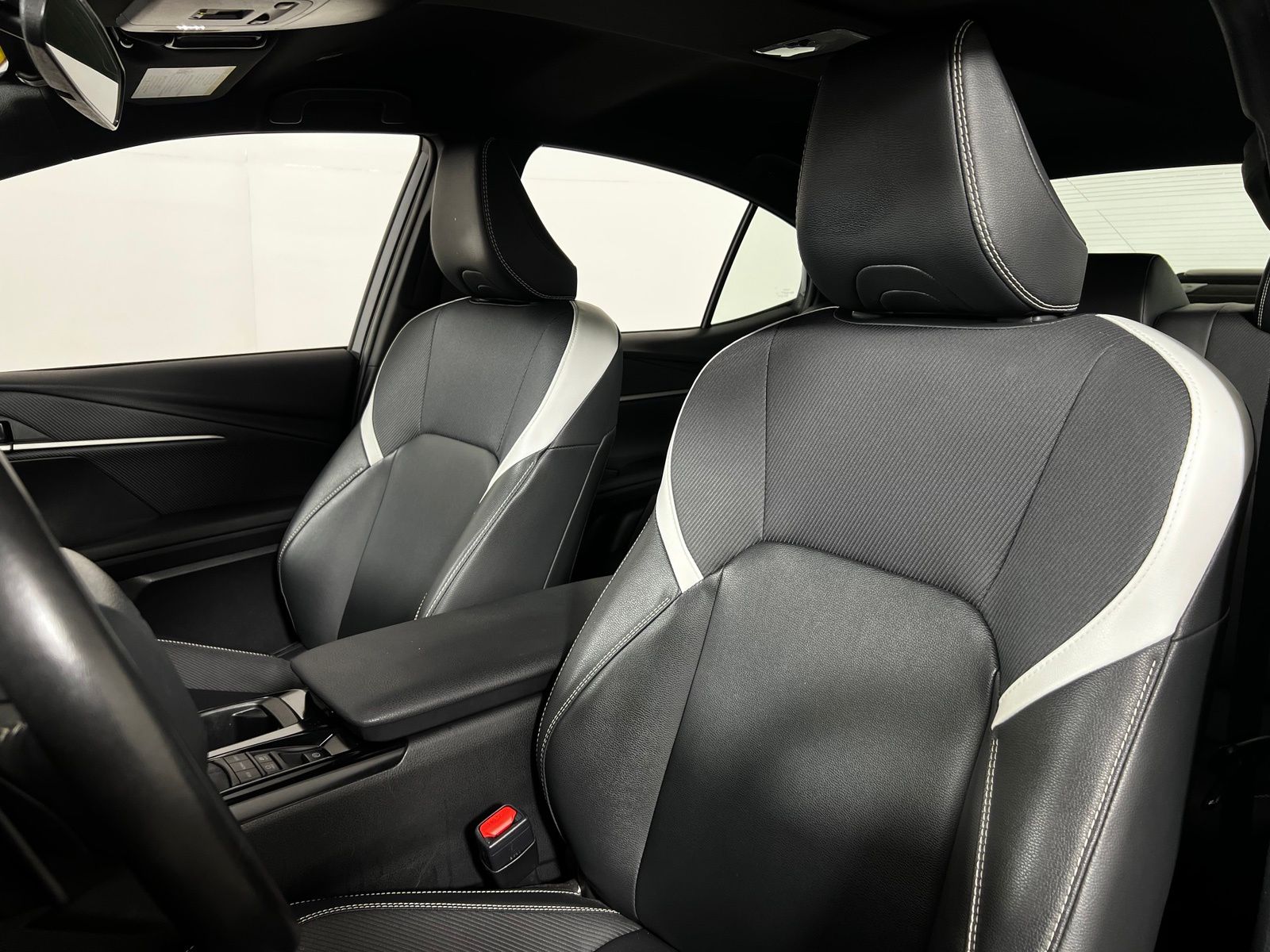 Thumbnail: 2025 Toyota Camry - 13