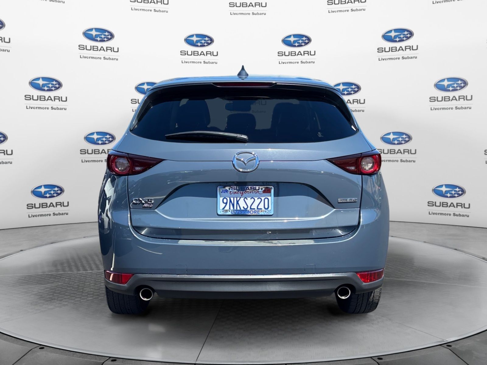 View vehicle photo 4