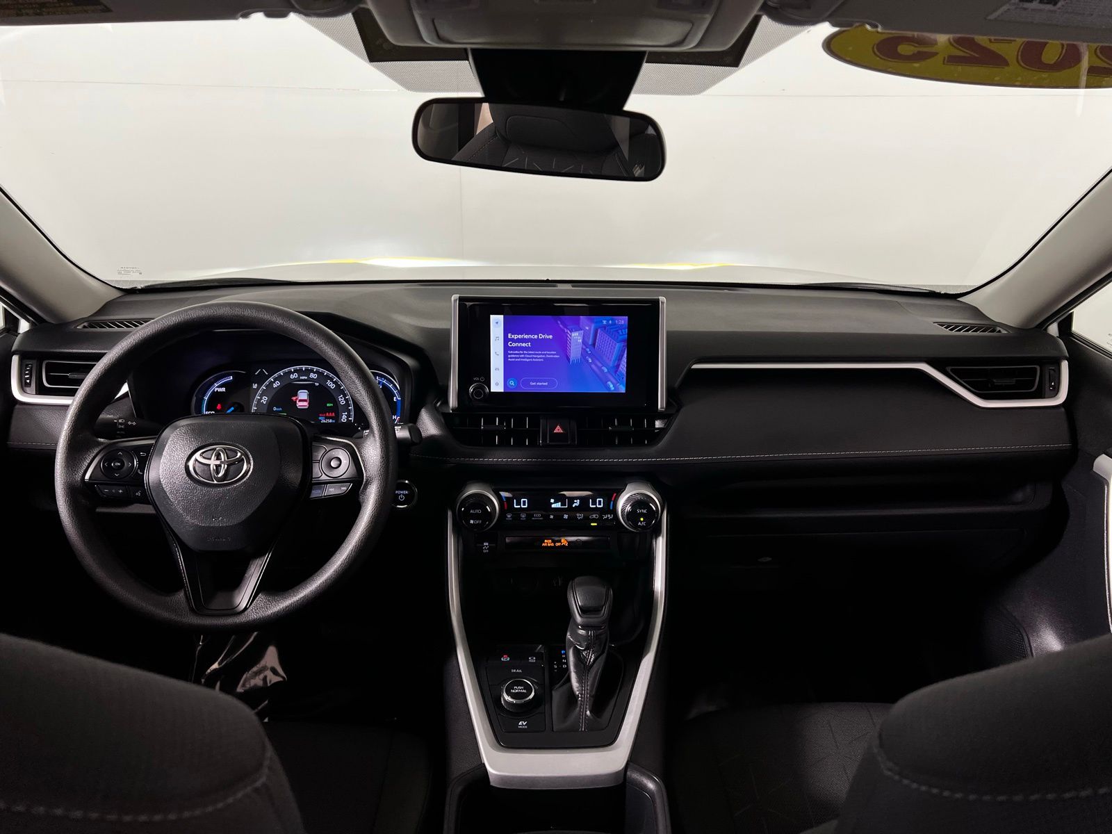Thumbnail: 2025 Toyota RAV4 - 23