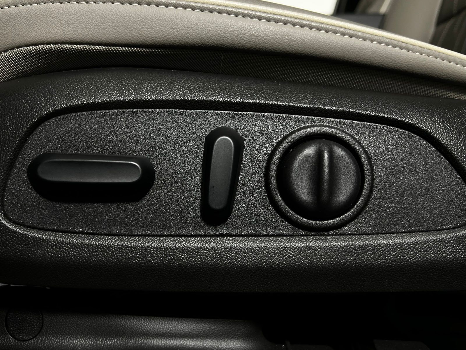 Thumbnail: 2025 Buick Envista - 15