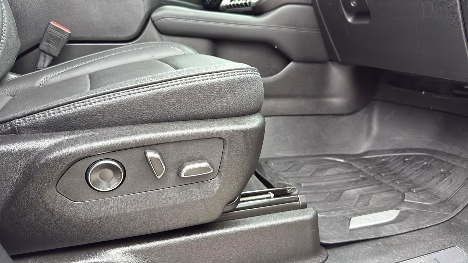 Used Car 2025 Gmc Yukon  Denali For Sale Under $80,000 In Austin, Texas