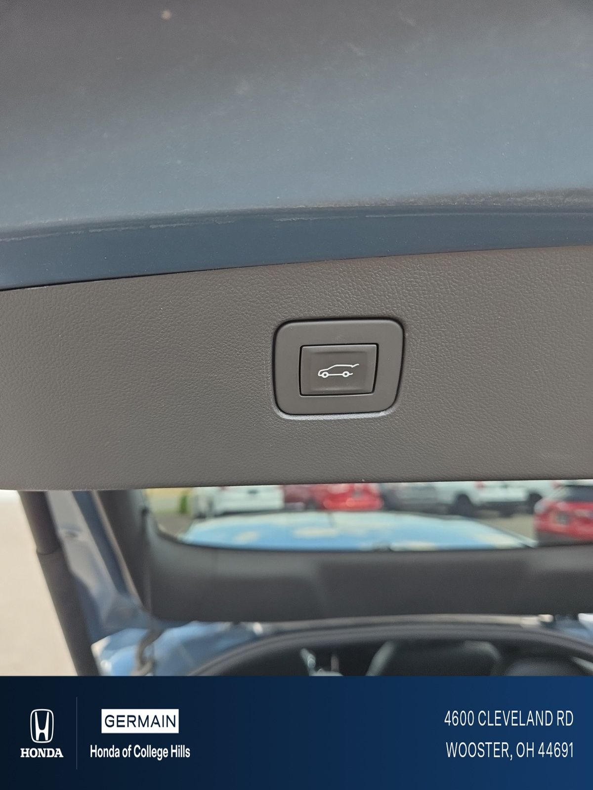 Used 2025 Blue Buick Sport Touring image 25