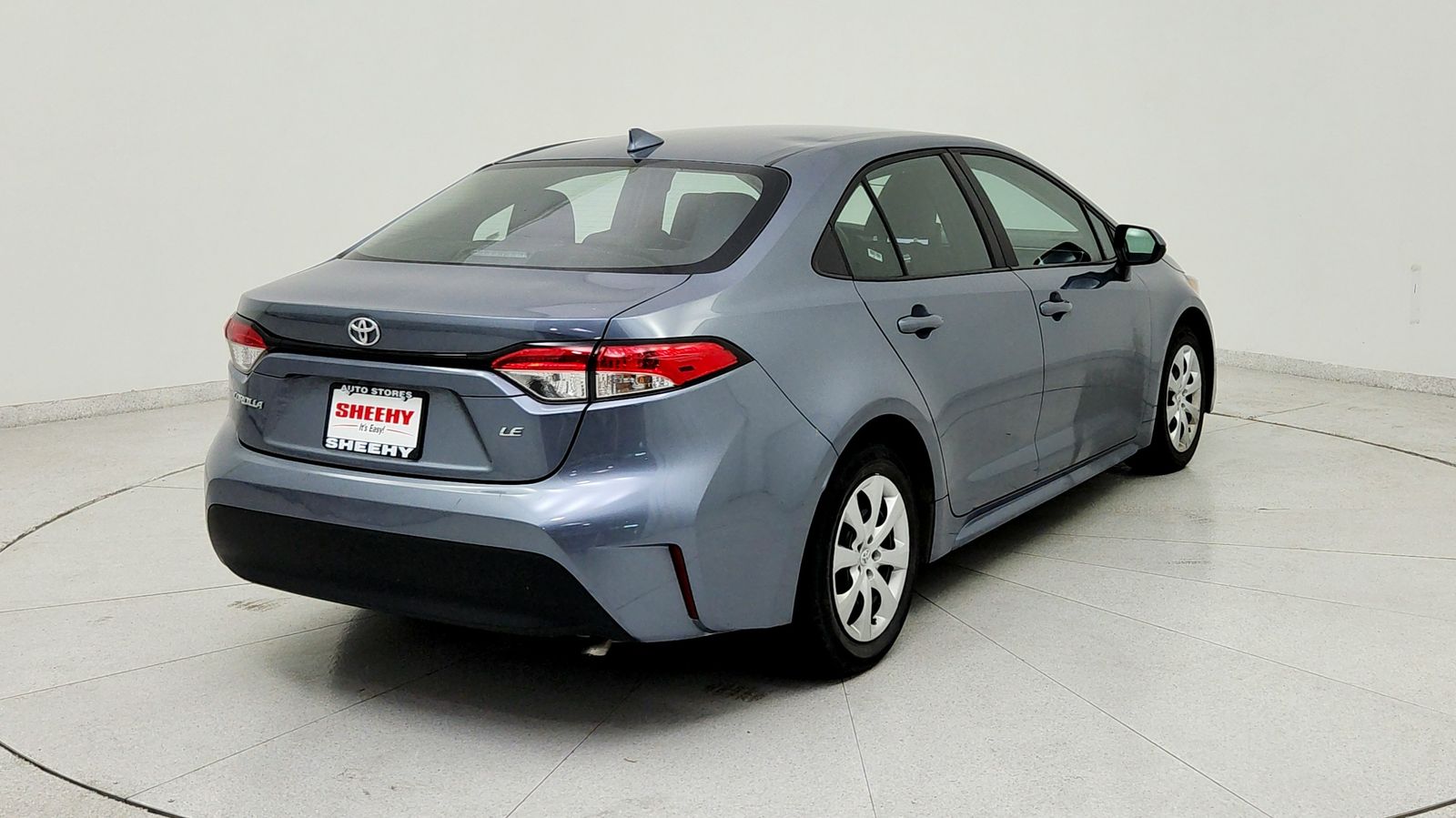 Used 2024  Toyota LE image 6