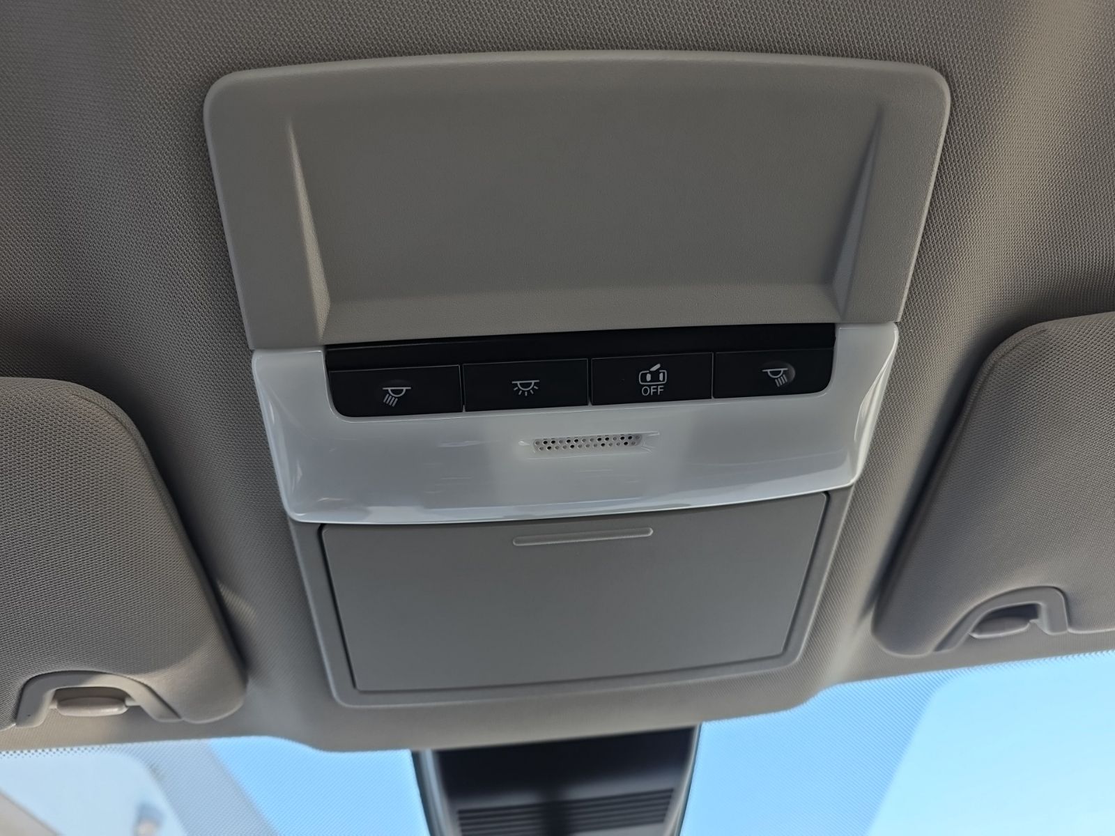 Used 2023  Nissan 2.5 SV image 23