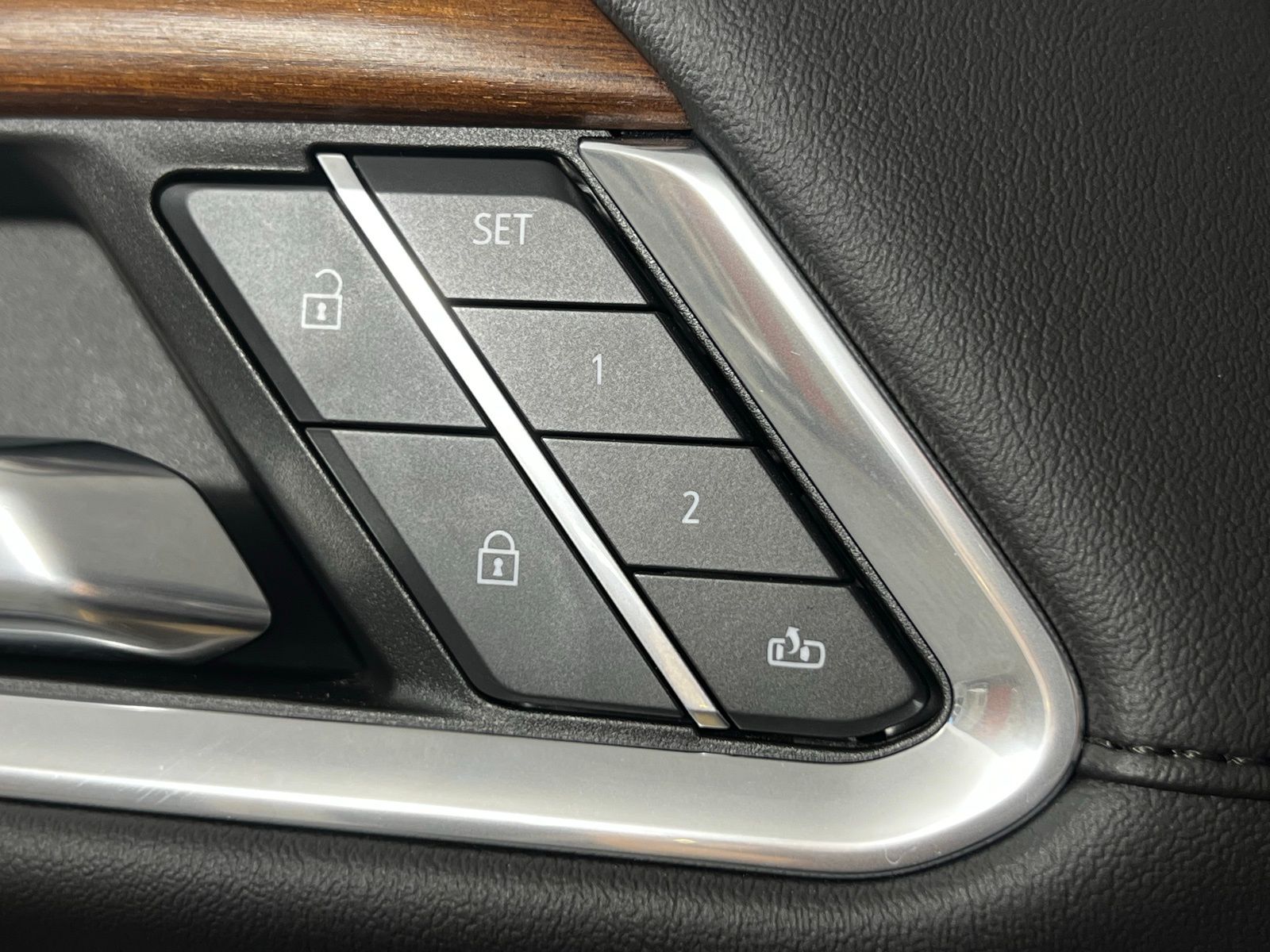 Thumbnail: 2023 GMC Sierra 1500 - 12