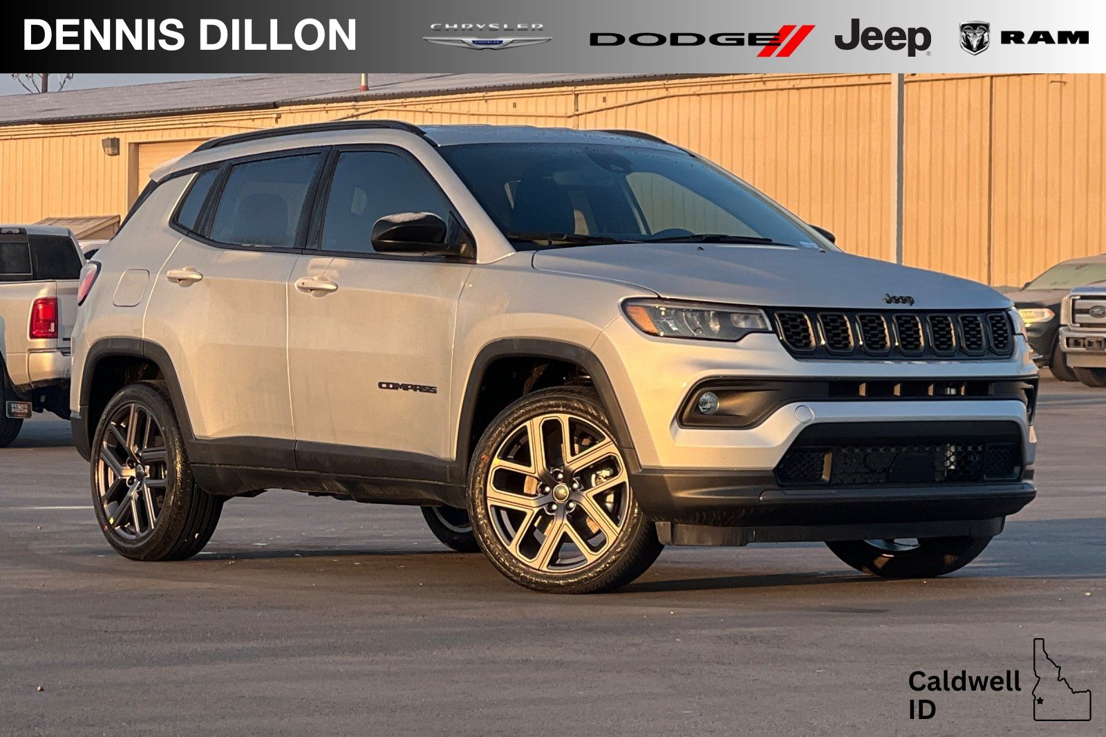 silver zynith metallic clearcoat 2026 Jeep Compass Latitude 4WD SUV / Crossover Four-Wheel Drive 8-Speed Automatic