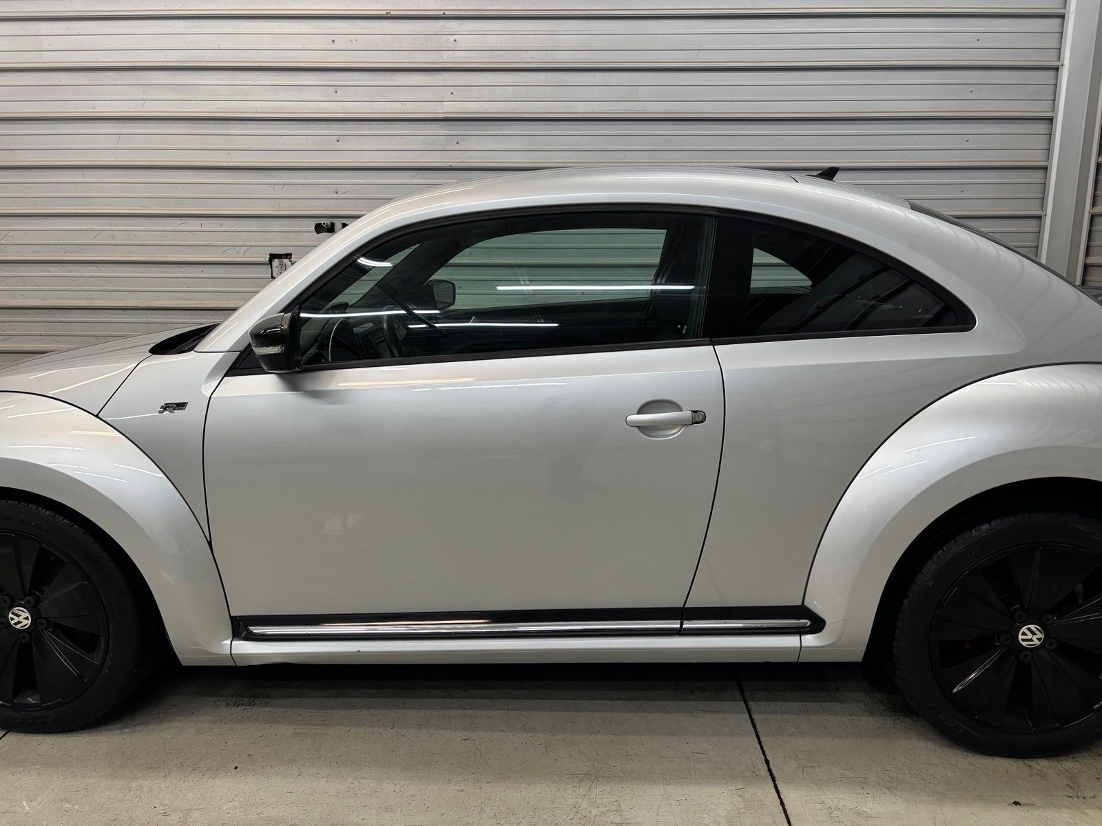 2014 Volkswagen Beetle R-Line - Photo 9