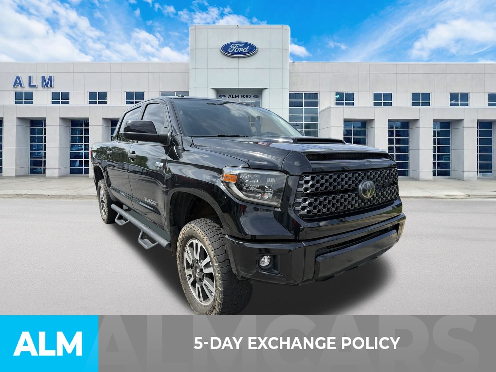 Used 2019 Black Toyota SR5 image 3