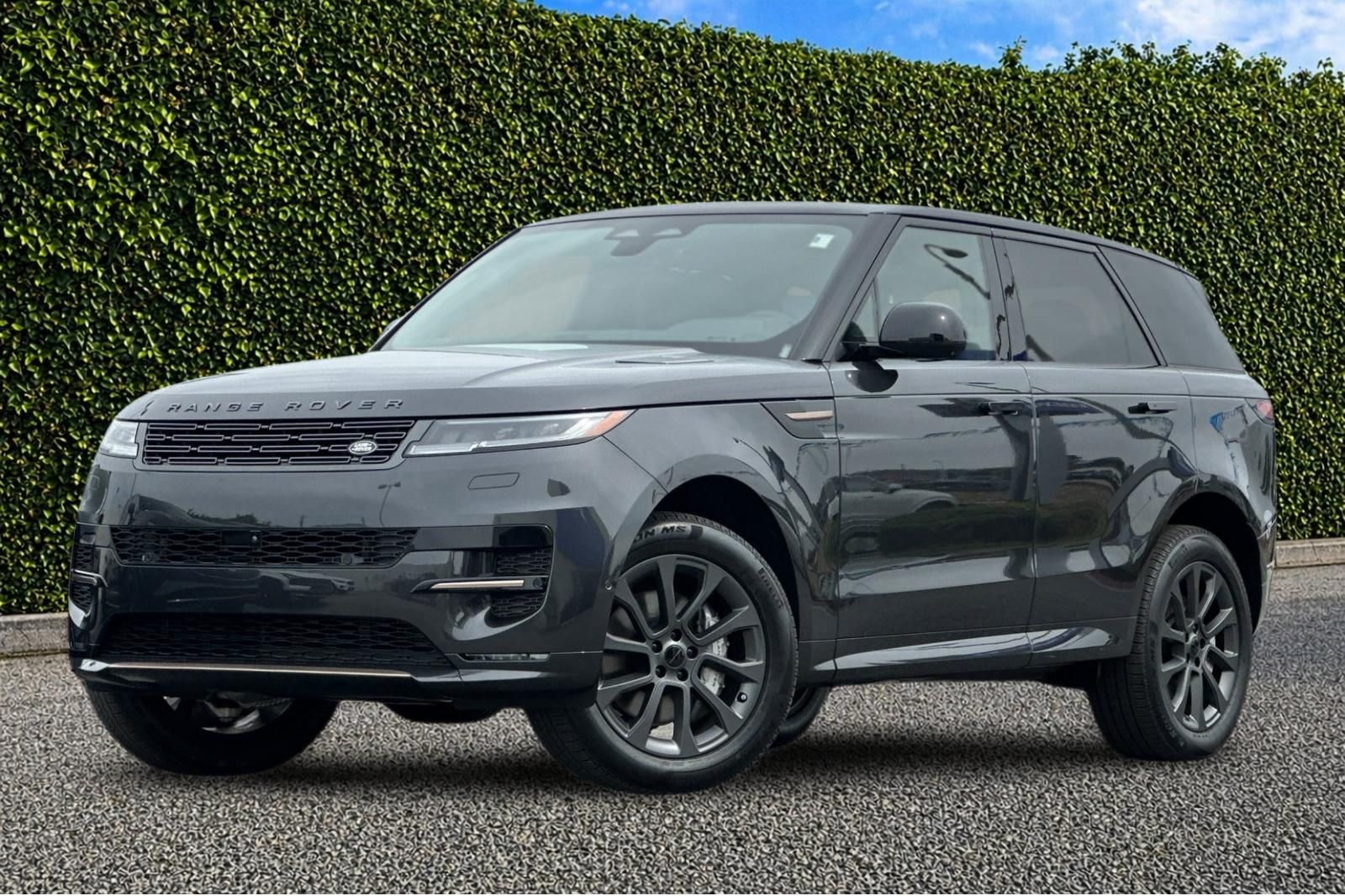 2026 Land Rover Range Rover Sport Dynamic SE