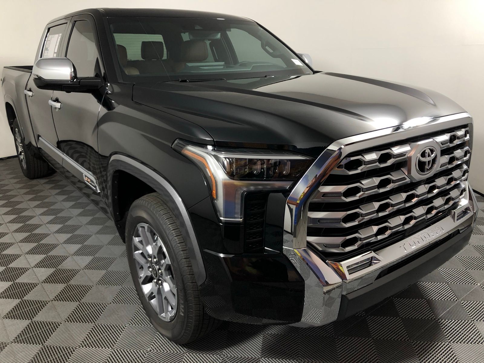 Thumbnail: 2025 Toyota Tundra - 3