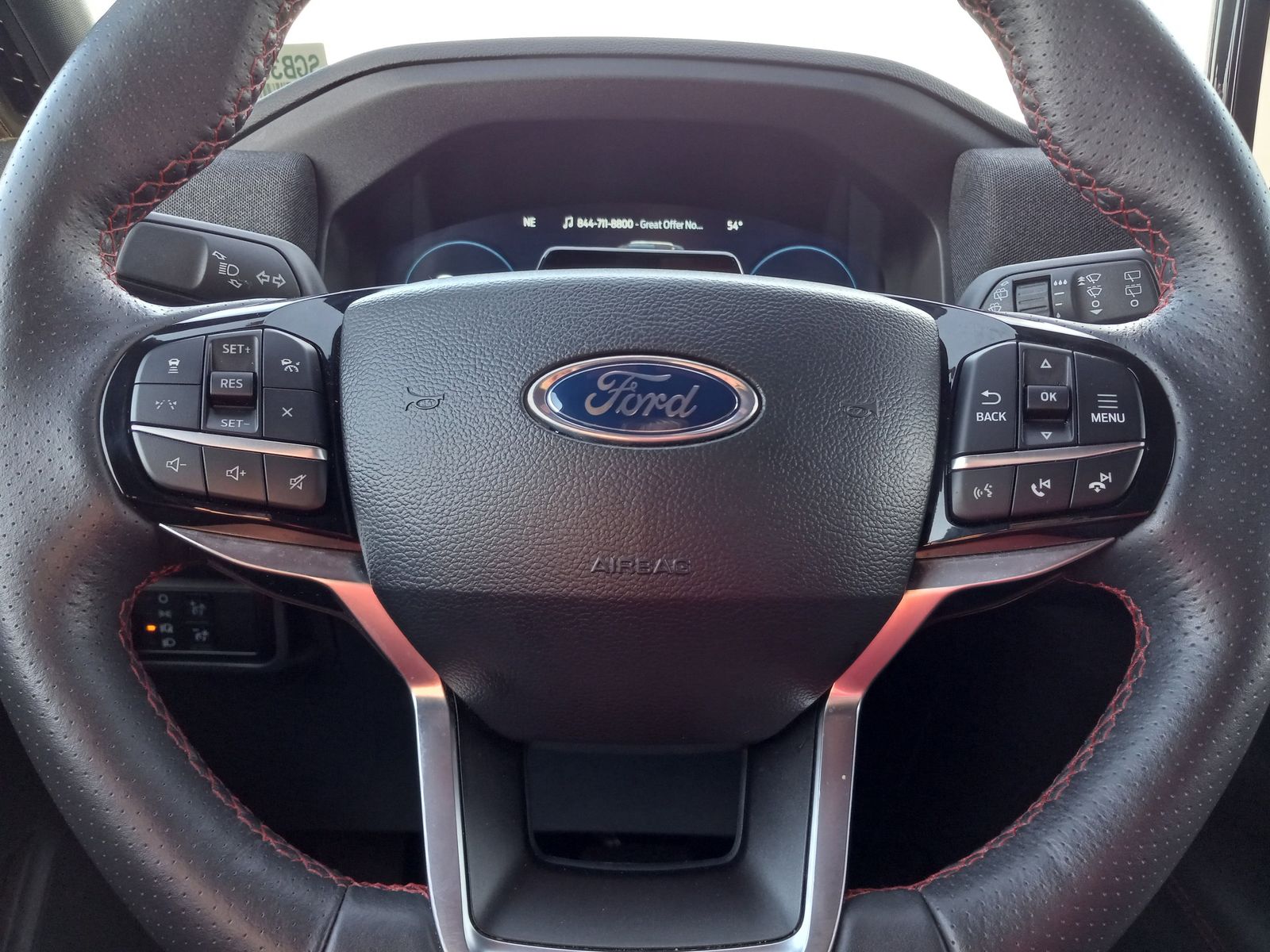 2025 Ford Explorer image 21