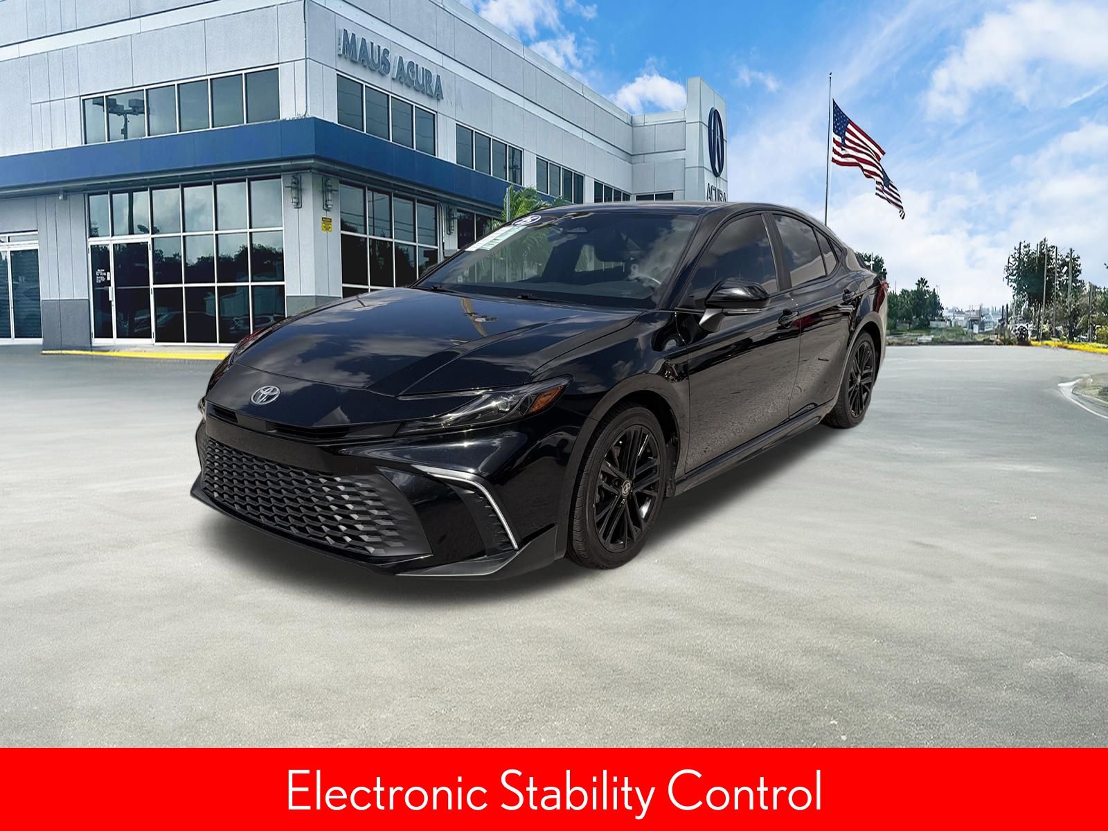 Used 2025 Toyota Camry SE 4D Sedan