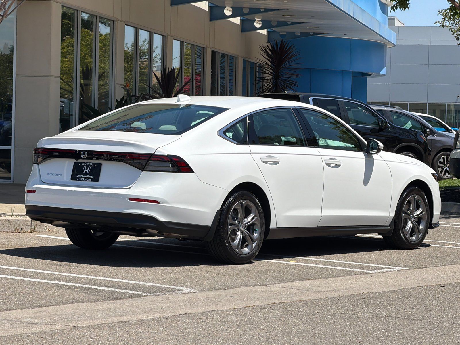 2024 Honda Accord EX — full photo 6 of 27