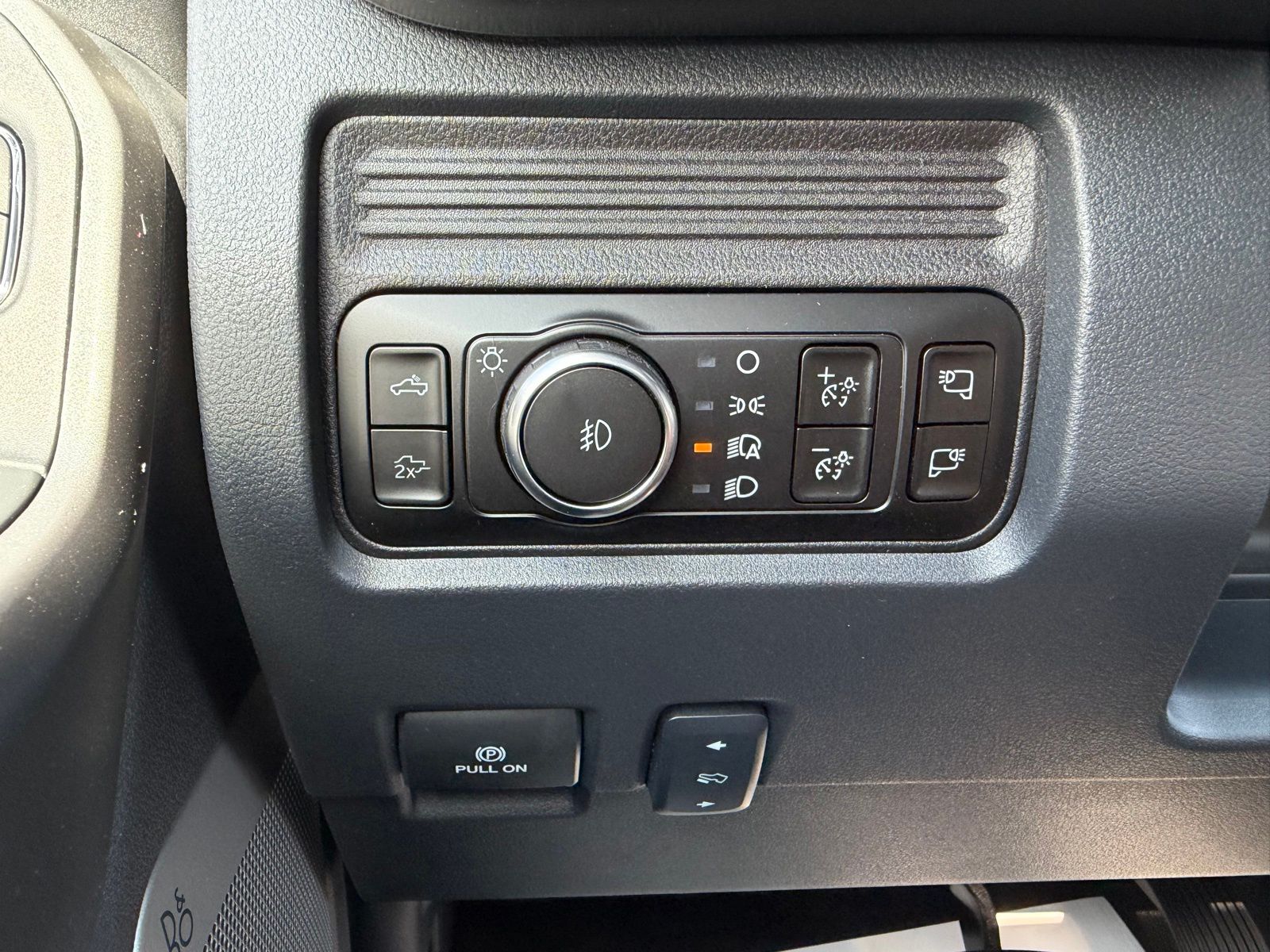 2026 Ford F-250SD image 26