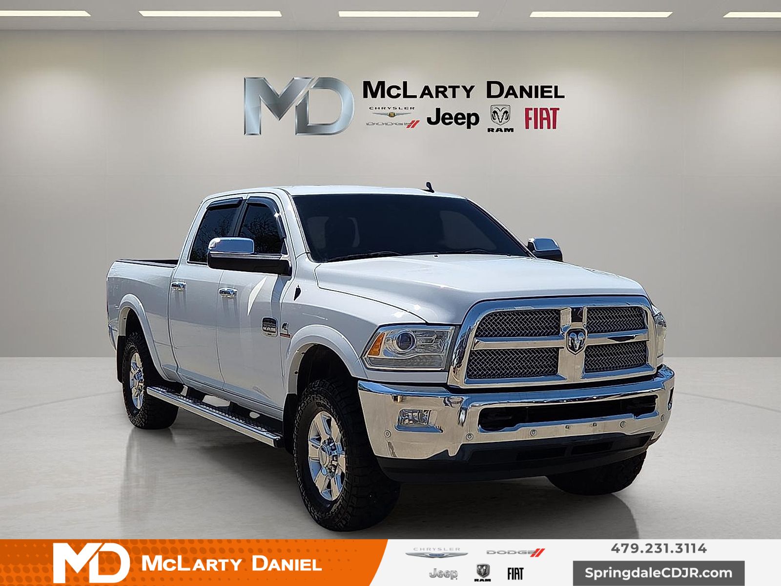 Bright White Clearcoat 2016 RAM 2500 Laramie Longhorn Crew Cab 4WD Pickup Truck Four-Wheel Drive 6-Speed Automatic