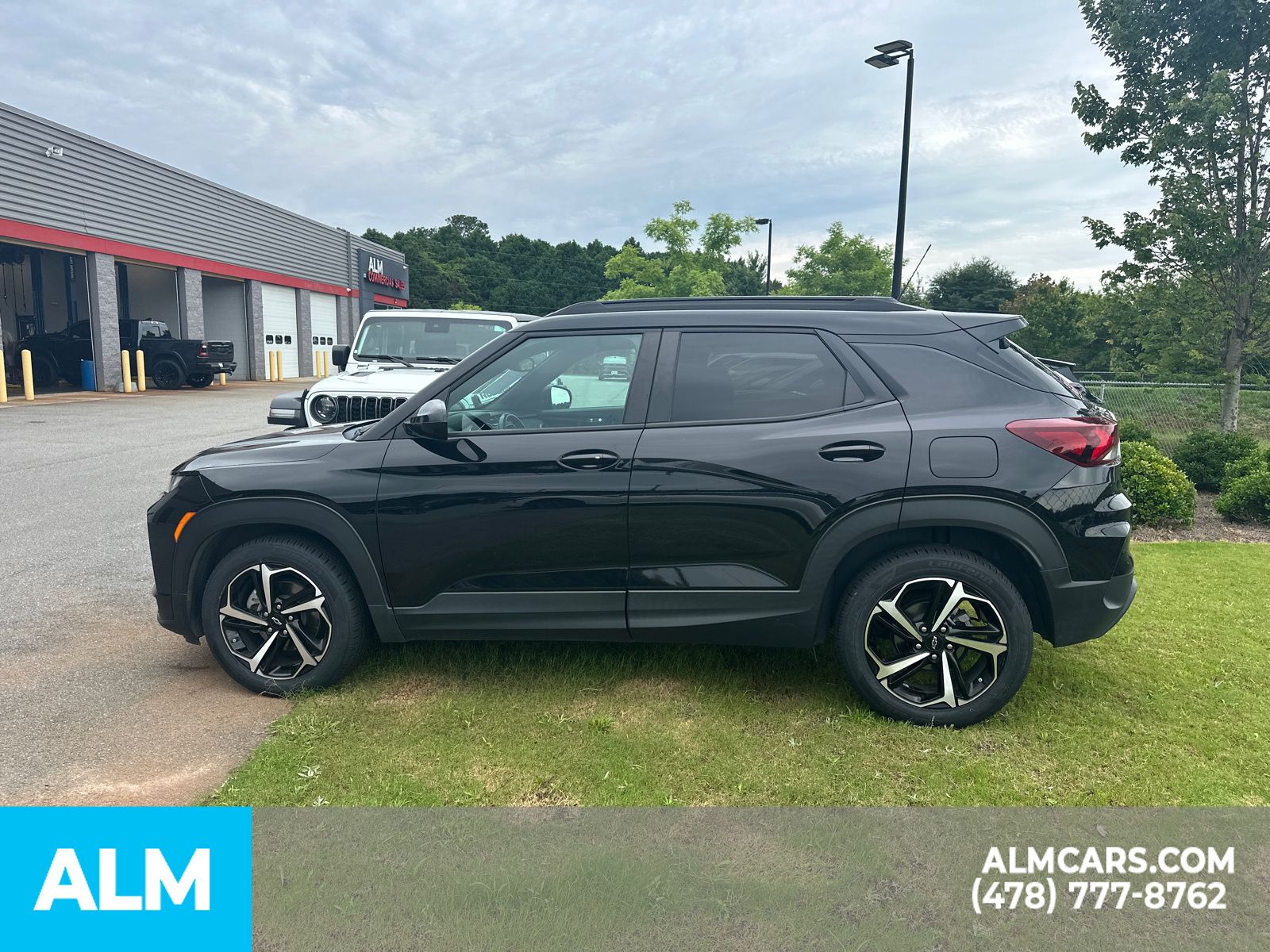 Used 2022 Black Chevrolet RS image 9