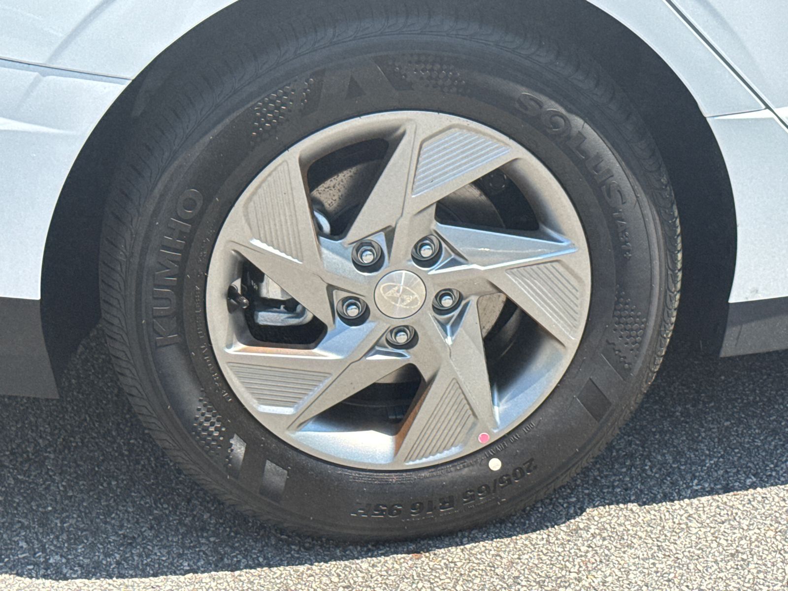 2025 Hyundai Sonata SE photo 14
