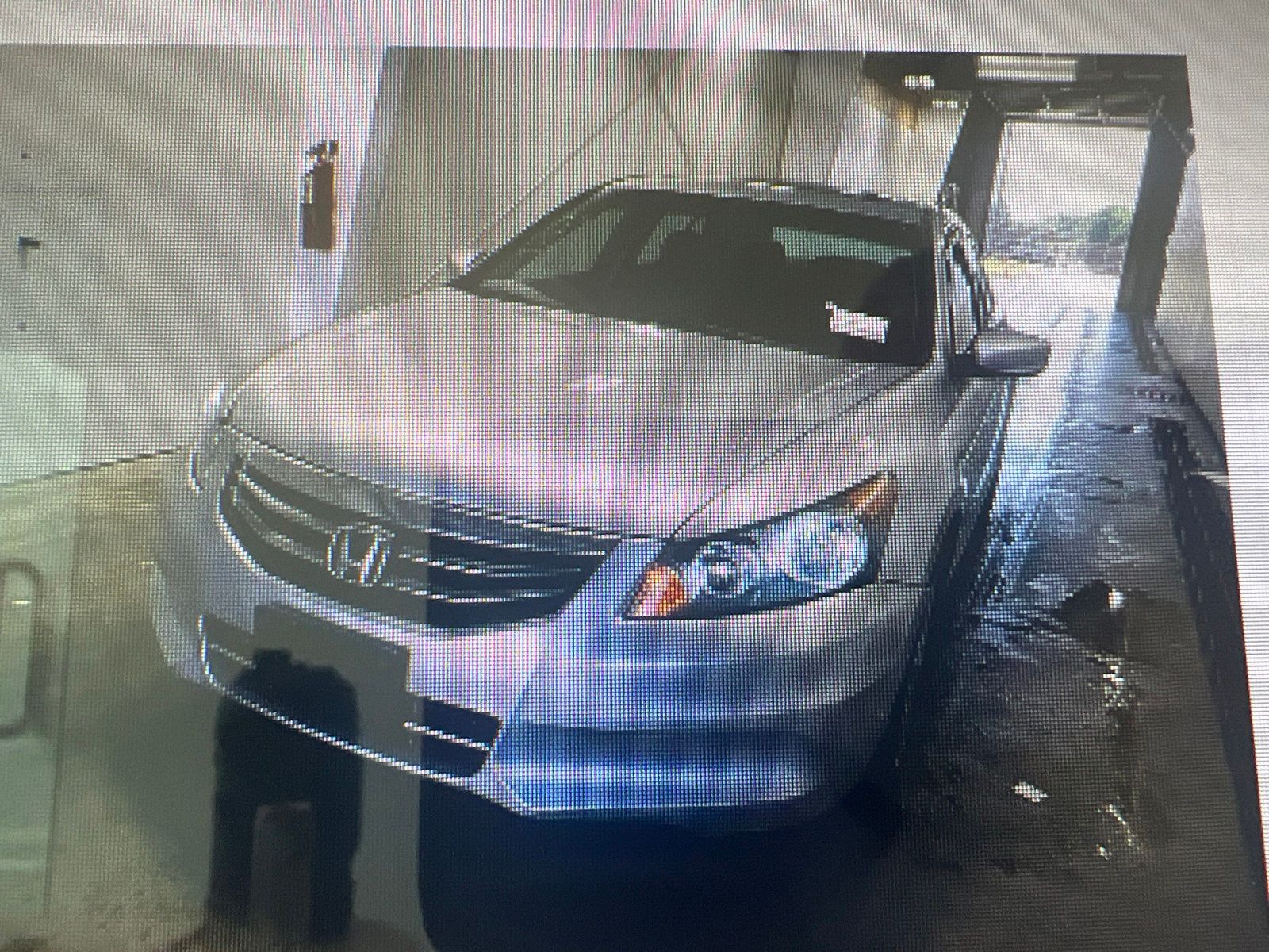 Silver 2011 Honda Accord Sedan Front-Wheel Drive 5-Speed Automatic Overdrive