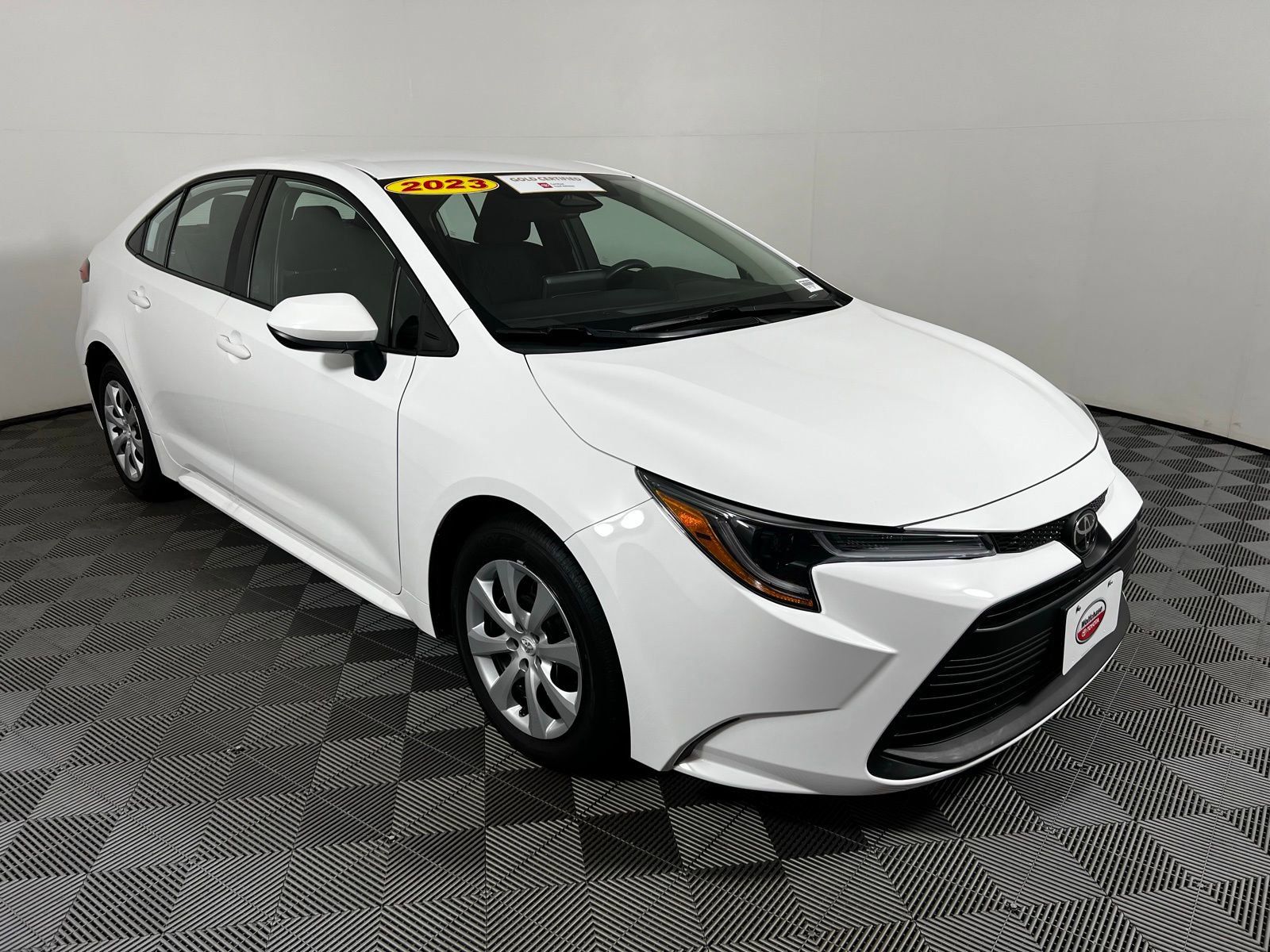 2023 Toyota Corolla LE 3