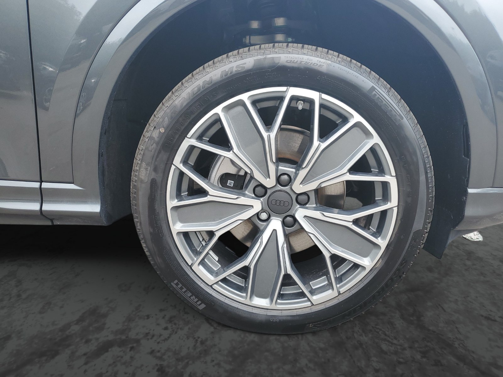 Vehicle photo
