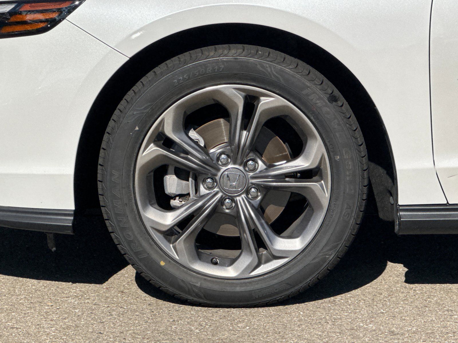 2024 Honda Accord EX — full photo 24 of 27