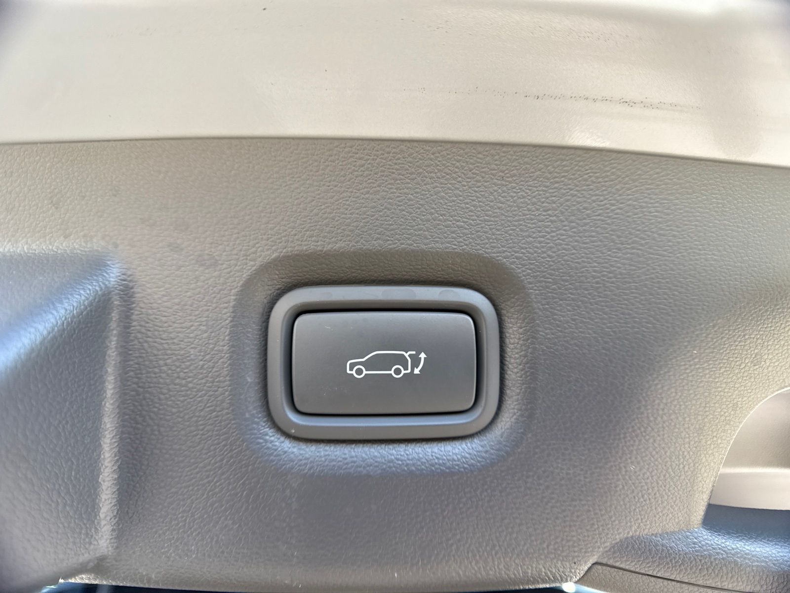 Used 2024 Gray Hyundai SEL image 27