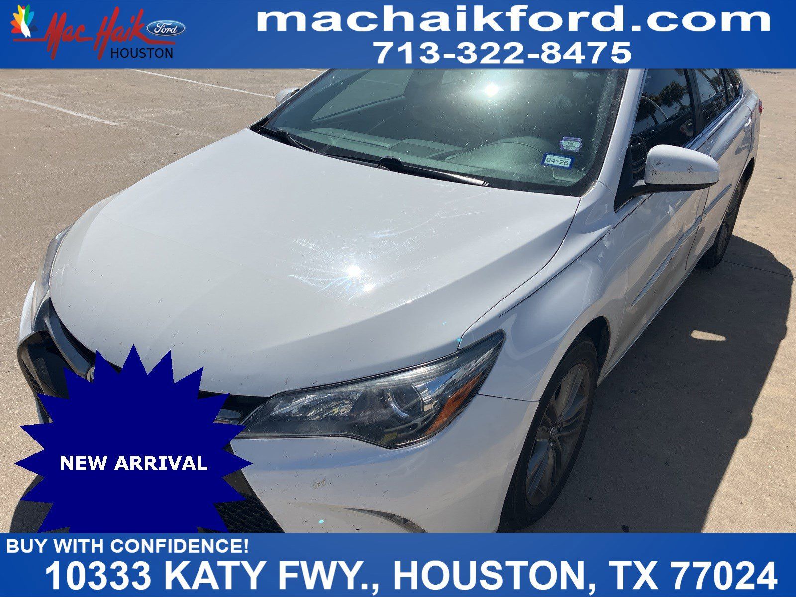 Super White 2017 Toyota Camry SE Sedan Front-Wheel Drive 6-Speed Automatic