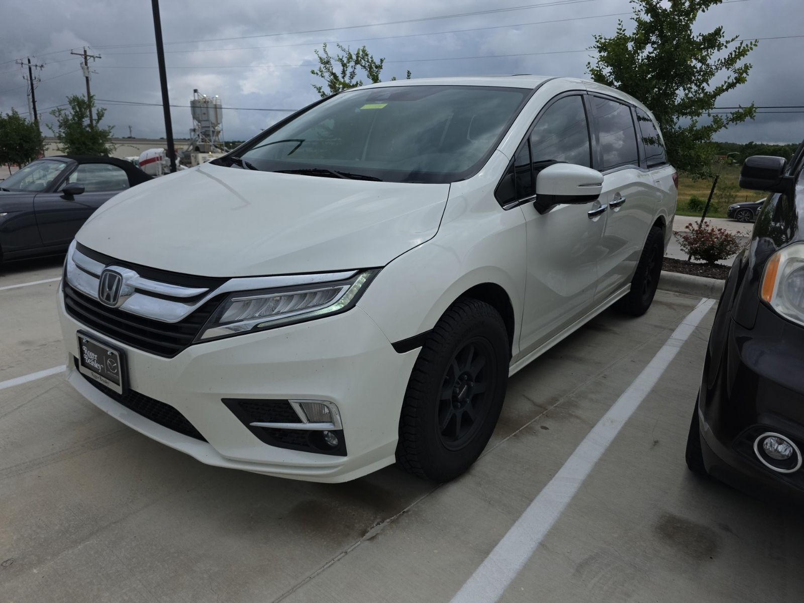2019 Honda Odyssey Elite's photo