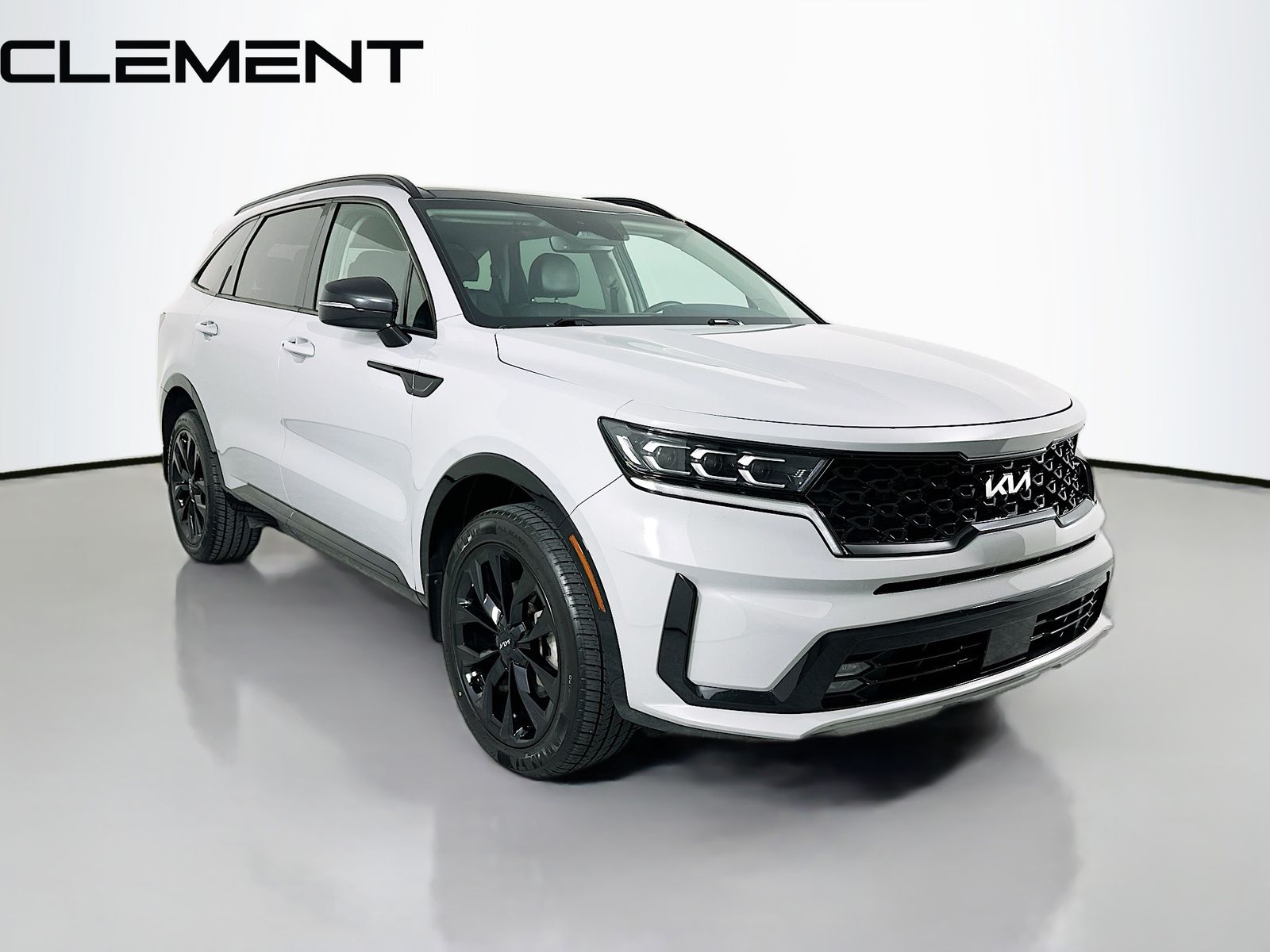 used 2023 Kia Sorento car, priced at $30,712
