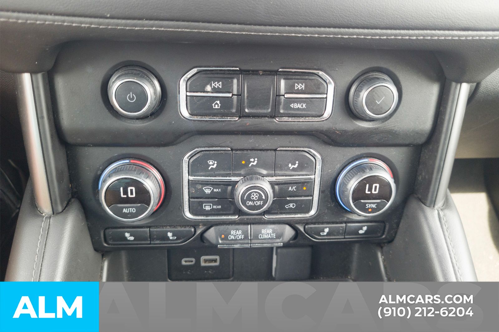 Used 2024 Summit White Chevrolet LT image 25