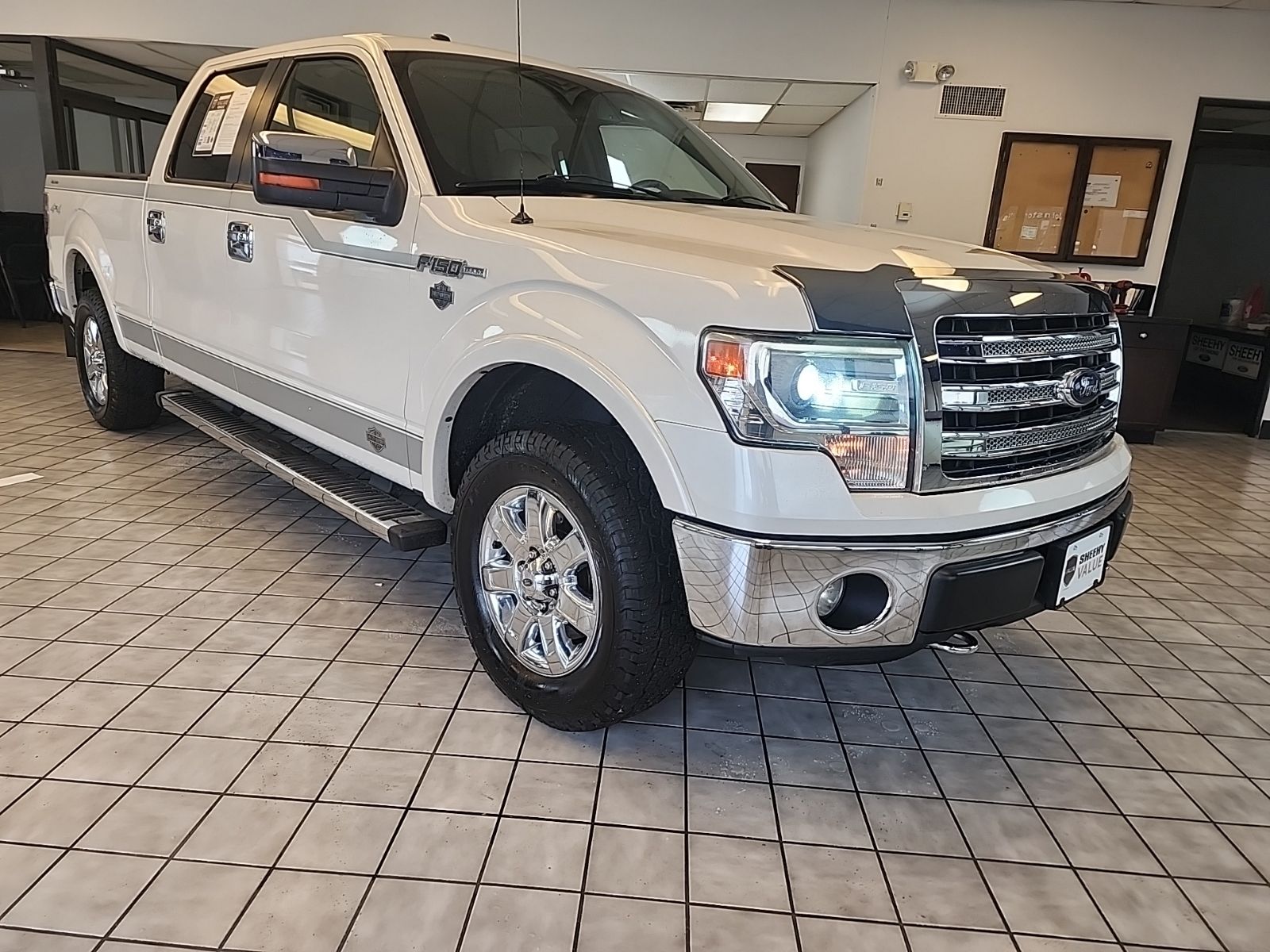 2013 Ford F-150 Lariat 4x4 SuperCrew 145-in's photo