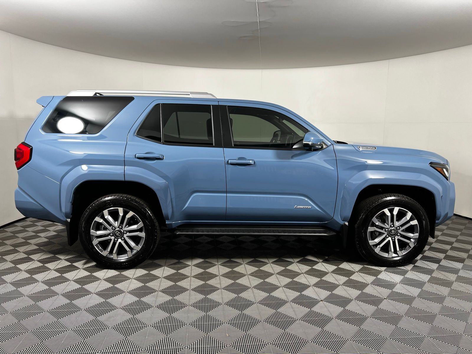 Thumbnail: 2025 Toyota 4Runner - 4