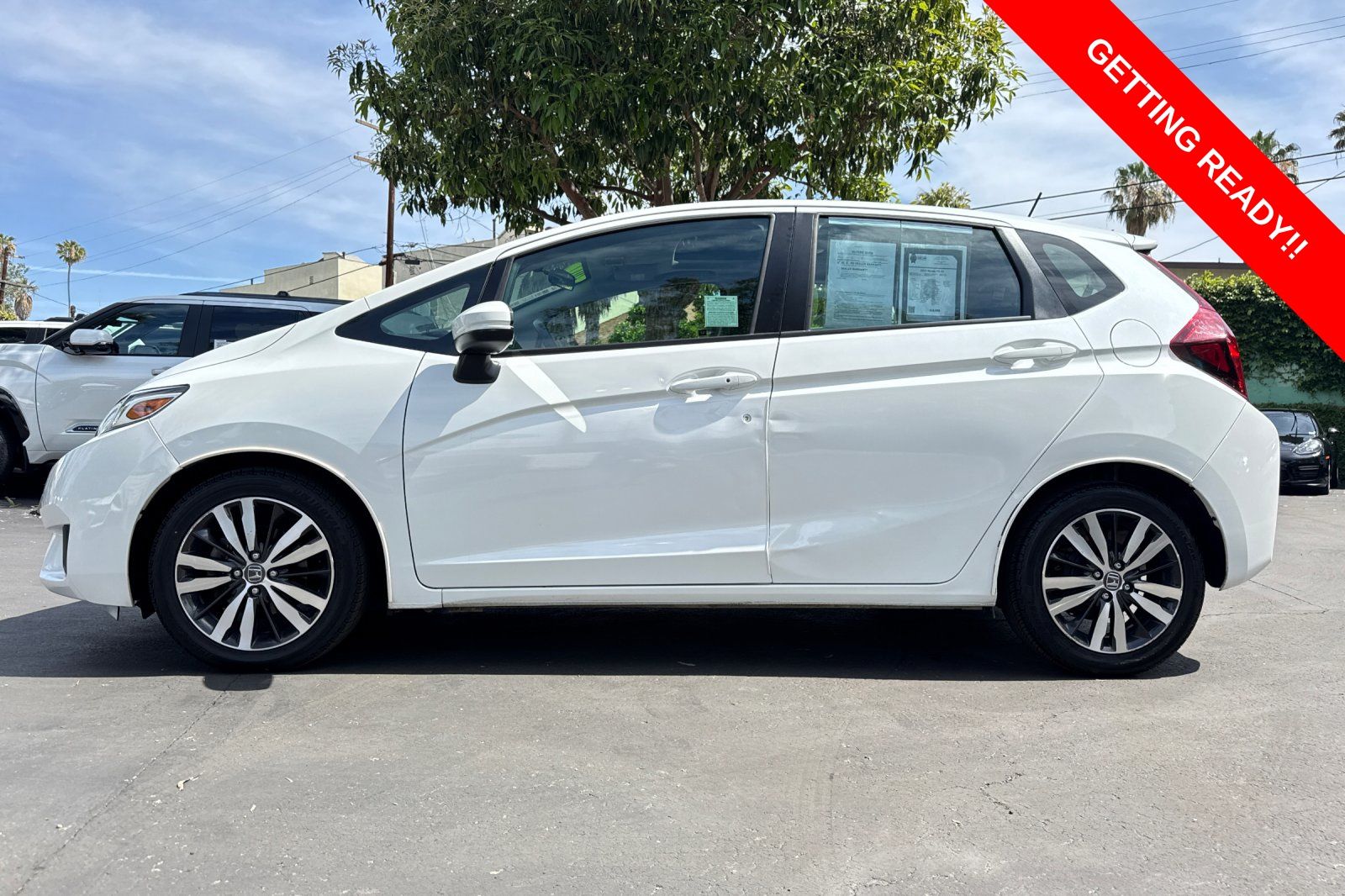 View vehicle photo 7