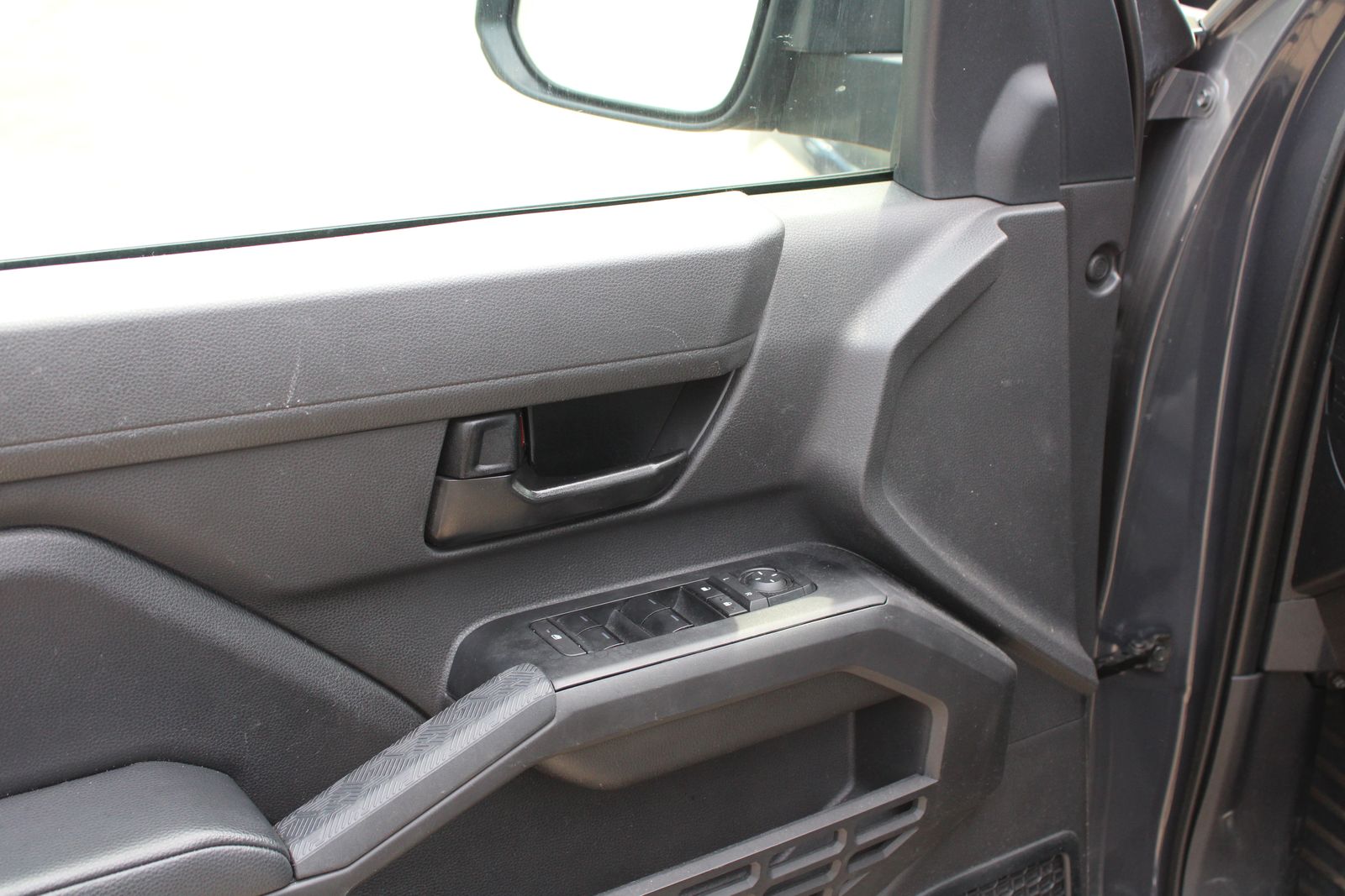 Used 2024  Toyota SR5 image 10