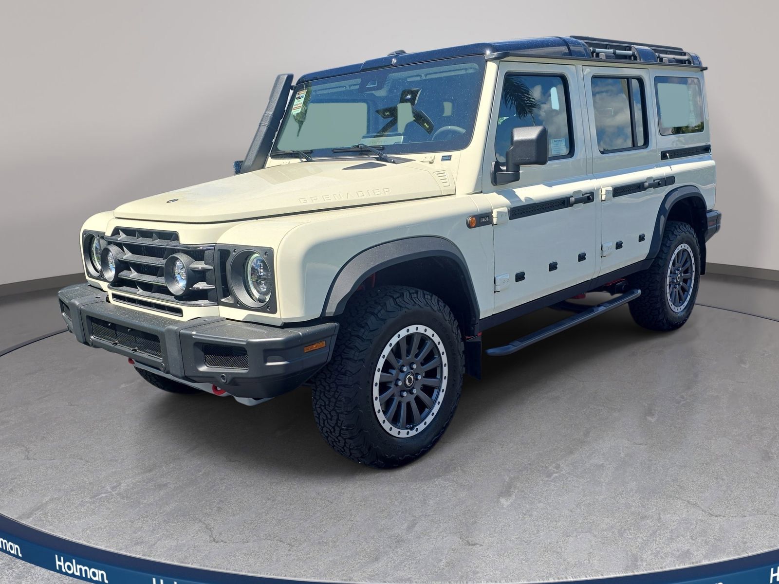 Scottish White 2026 Ineos Grenadier Trialmaster 4WD SUV / Crossover Four-Wheel Drive 8-Speed Automatic