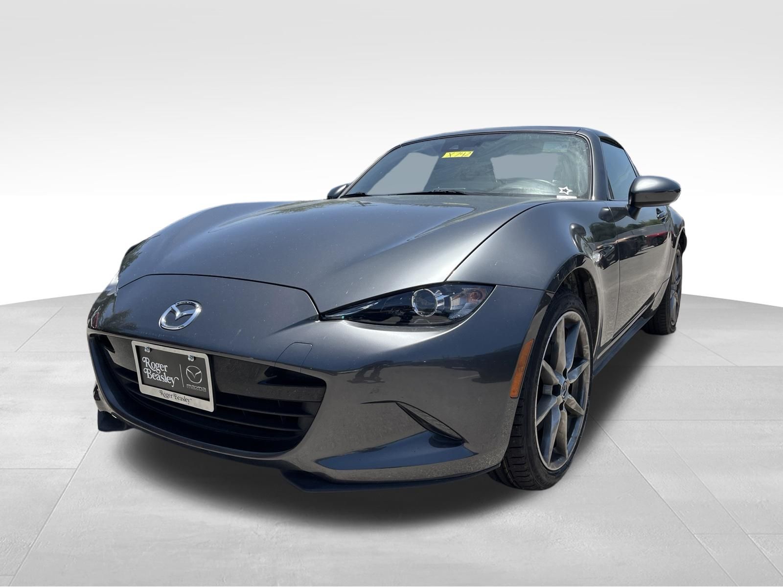 Machine Gray Metallic 2021 Mazda MX-5 Miata Convertible Rear-Wheel Drive 6-Speed Manual
