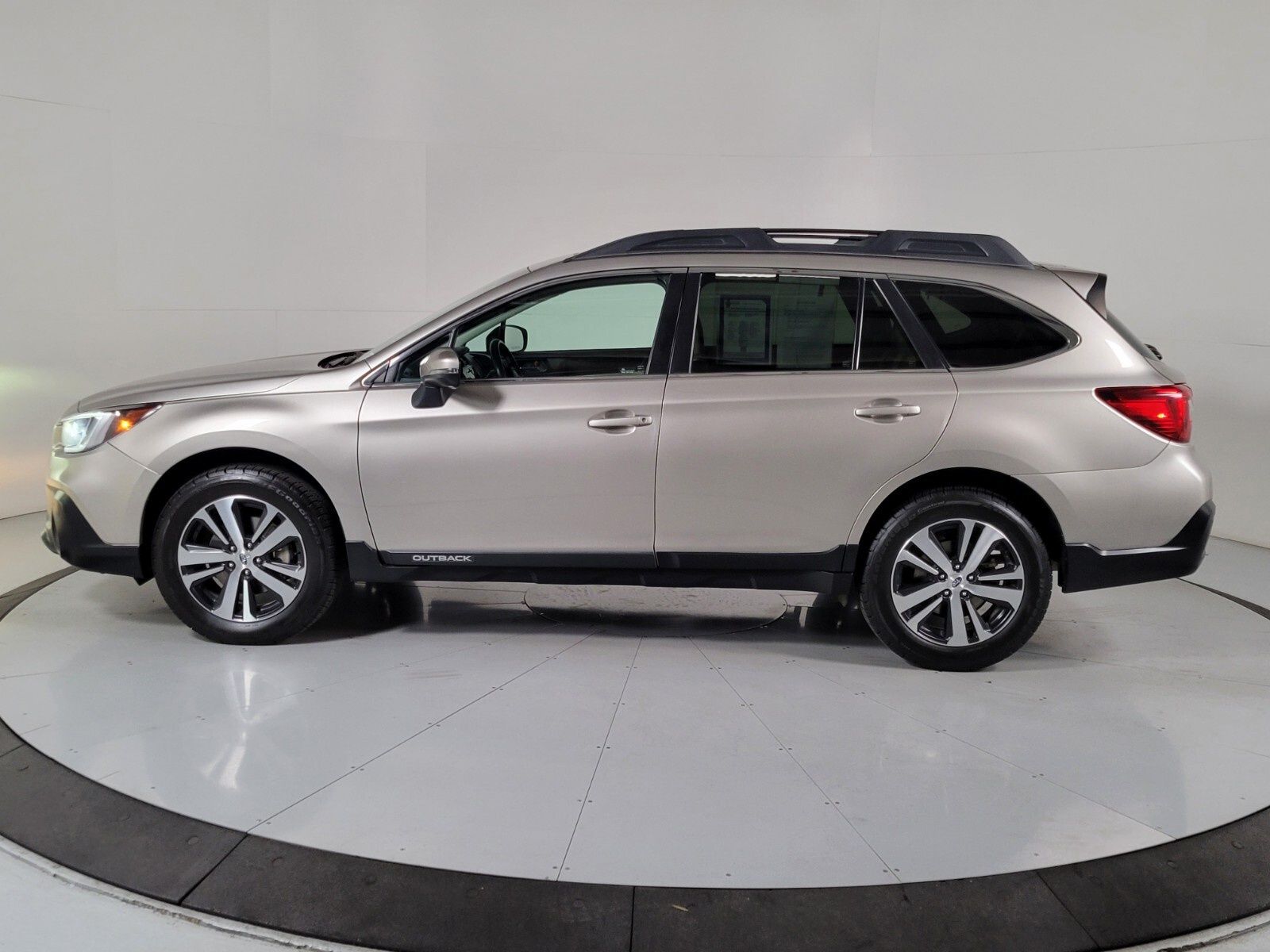 2019 Subaru Outback 2.5i 7