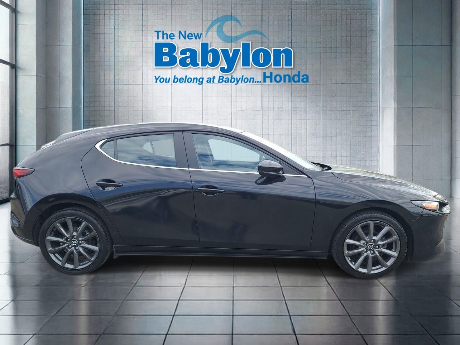 View vehicle photo 5