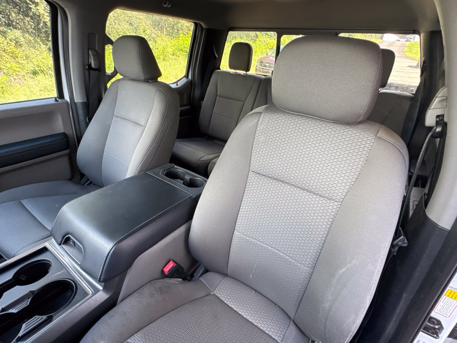 Certified Used 2022 Oxford White Ford XLT image 8