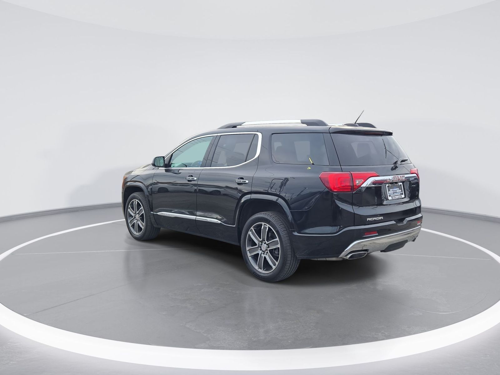 2018 GMC Acadia Denali 6