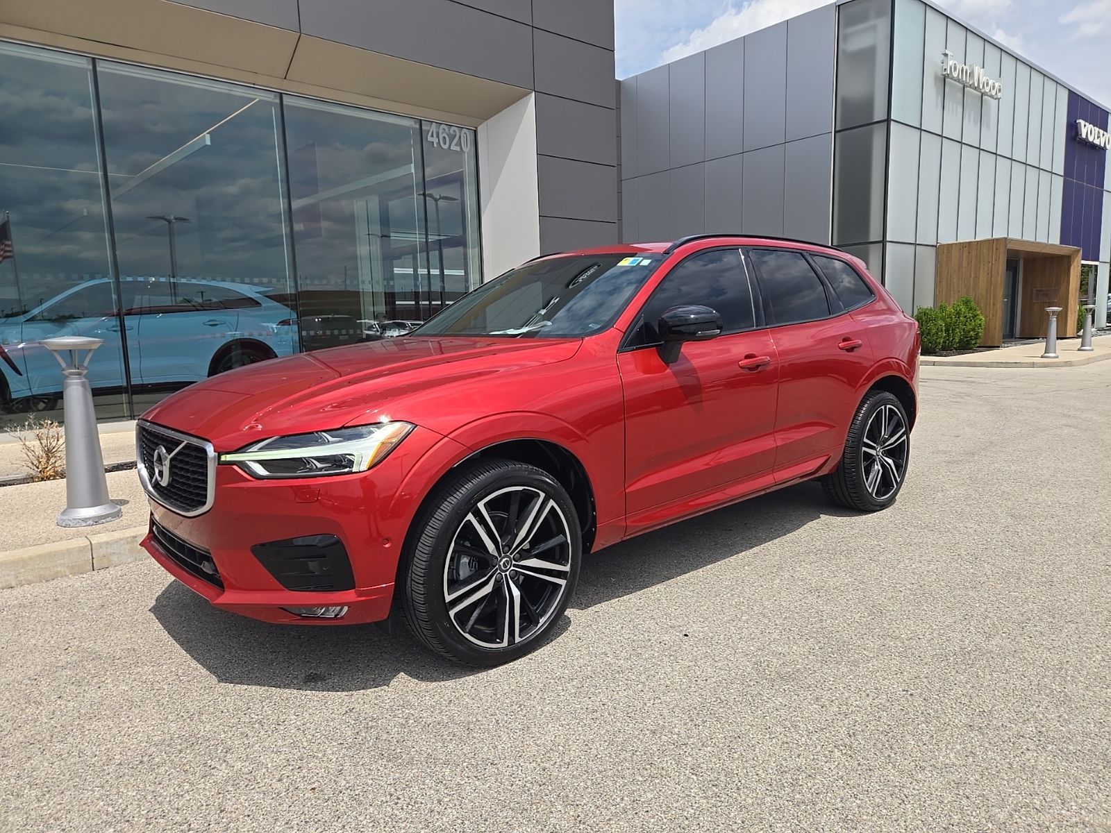 Fusion Red Metallic 2020 Volvo XC60 SUV / Crossover Front-Wheel Drive Automatic