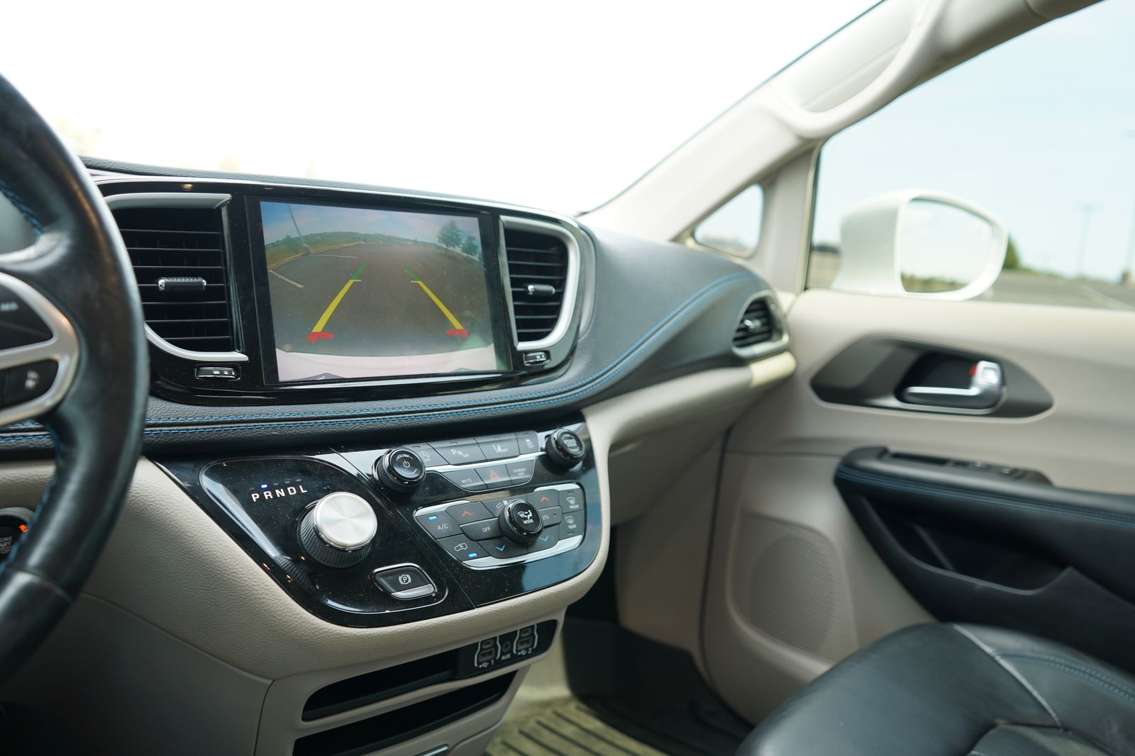 2021 Chrysler Pacifica Touring L 18