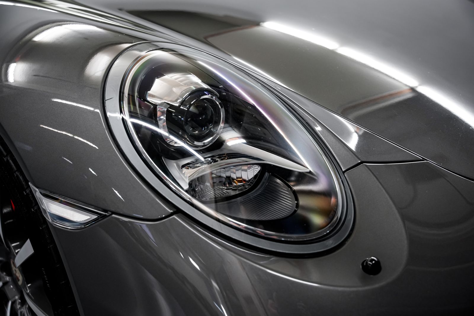 2013 Porsche 911 Carrera 4S — photo 40