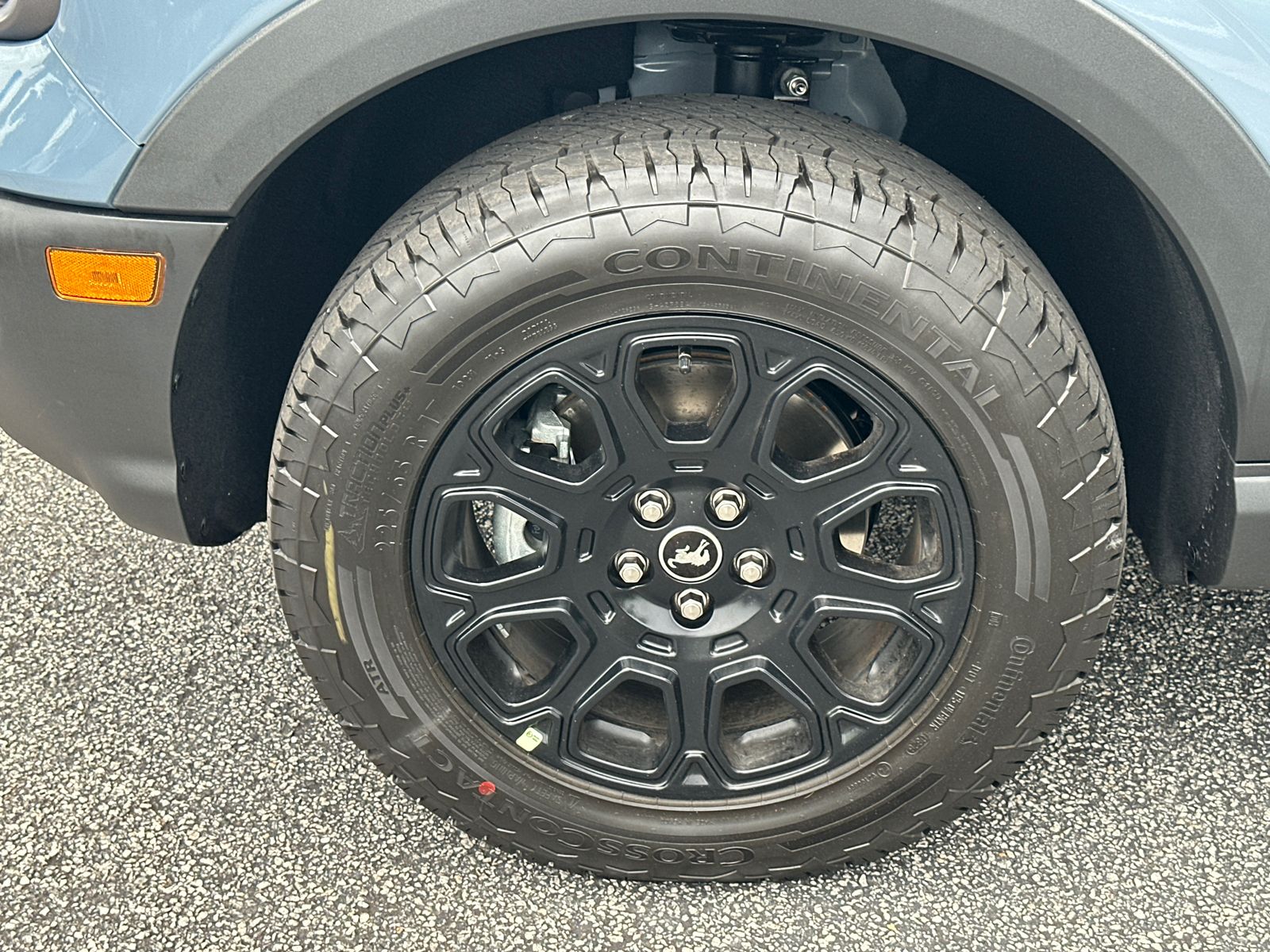 New 2026 Azure Gray Metallic Tri-Coat Ford Badlands® image 12