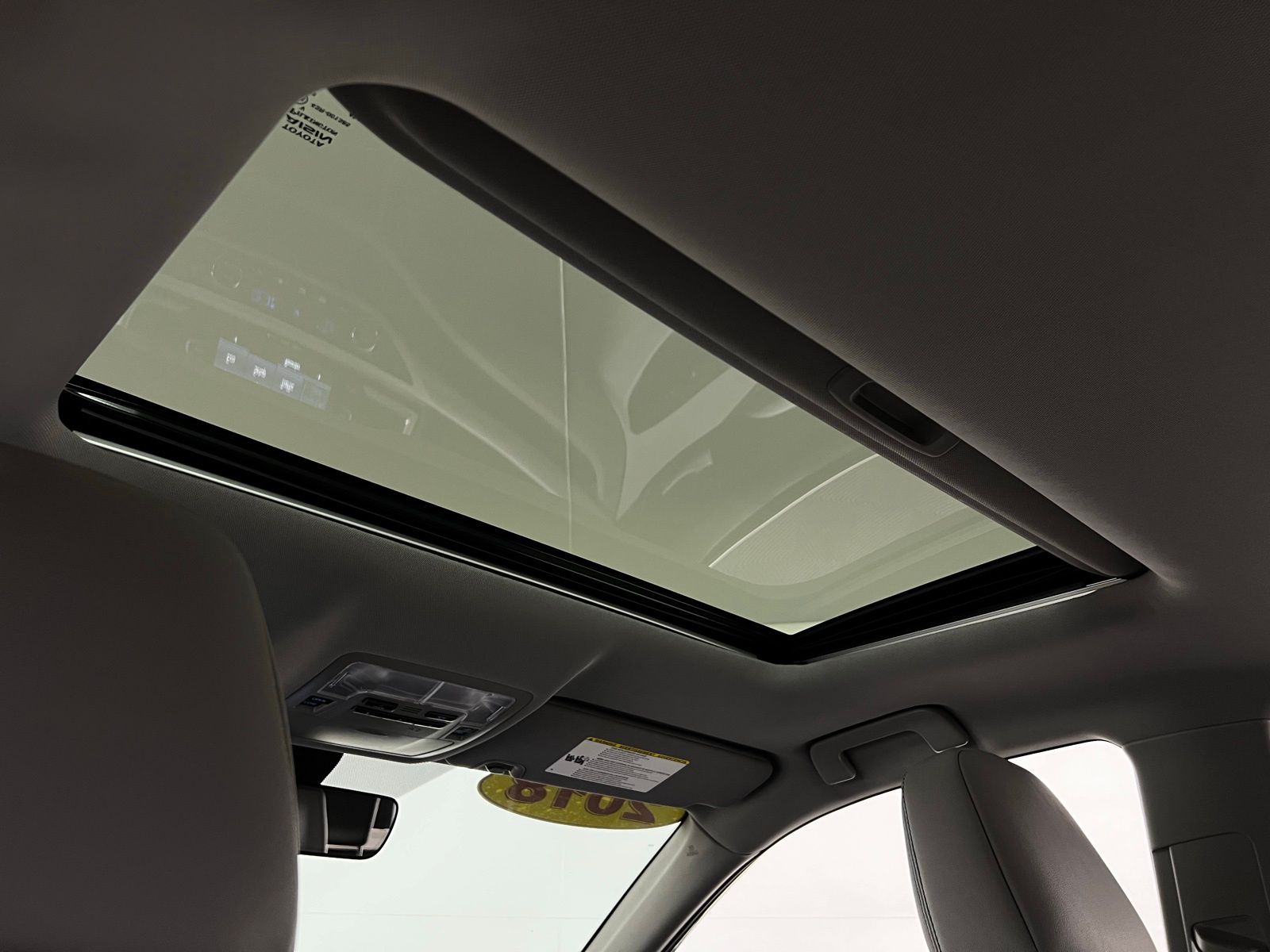 Thumbnail: 2018 Toyota Highlander - 28