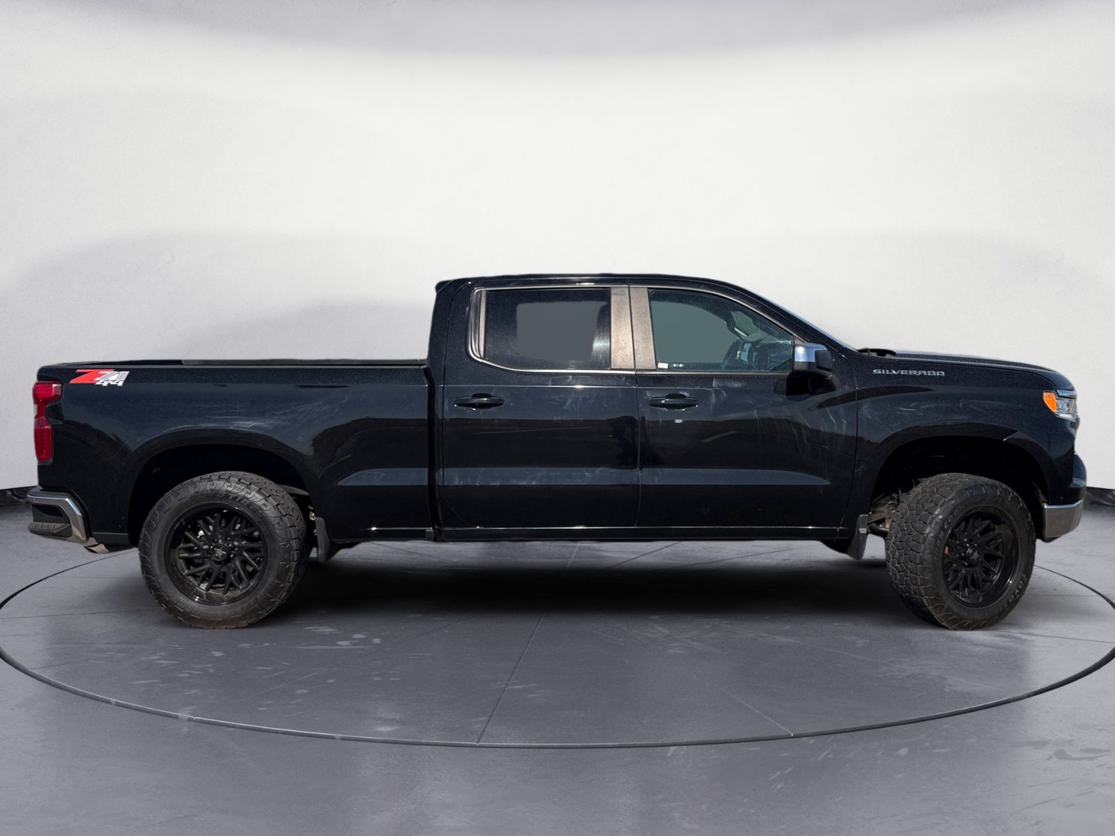 View vehicle photo 6