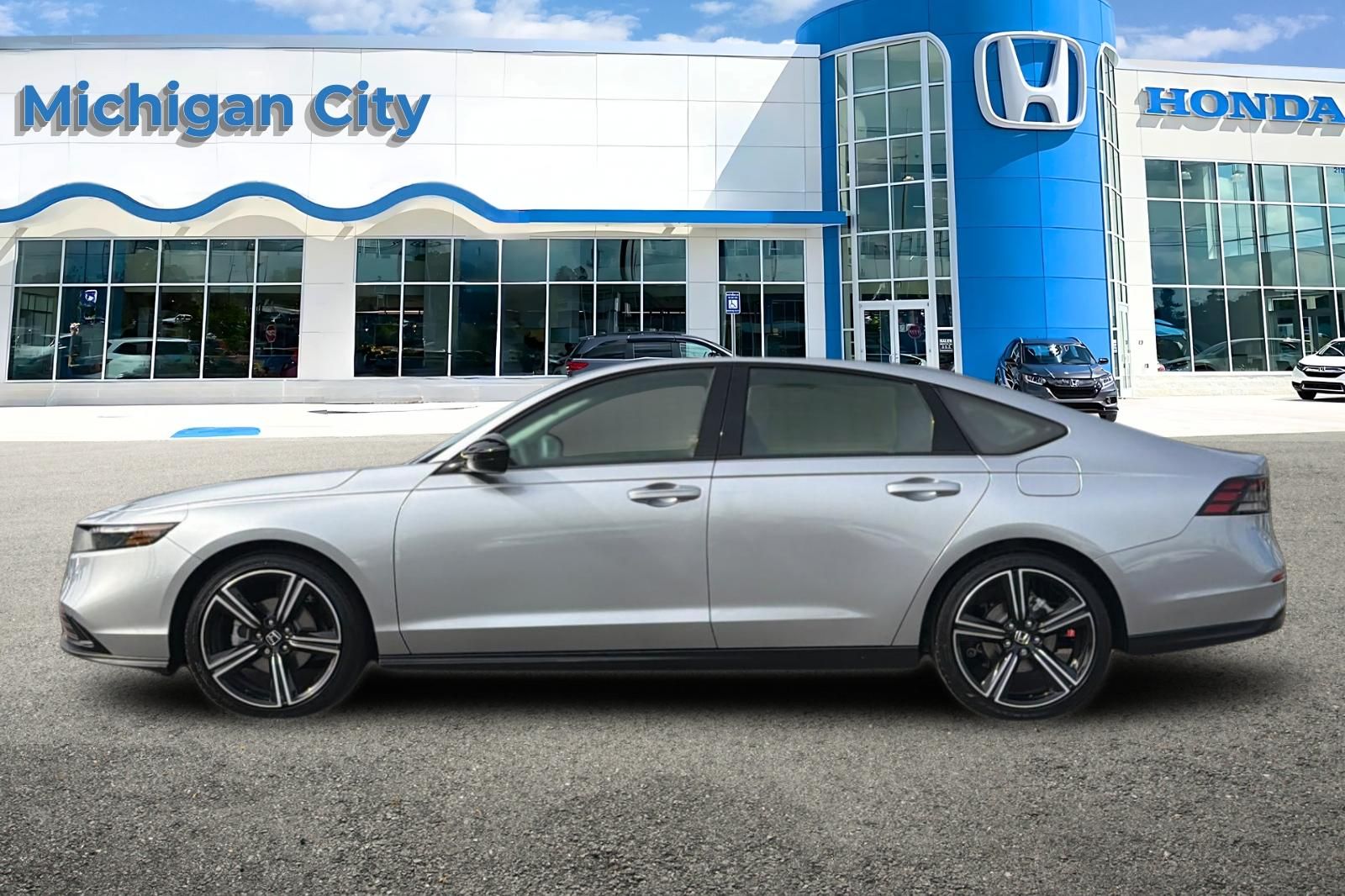 New 2026 Silver Honda SE image 2