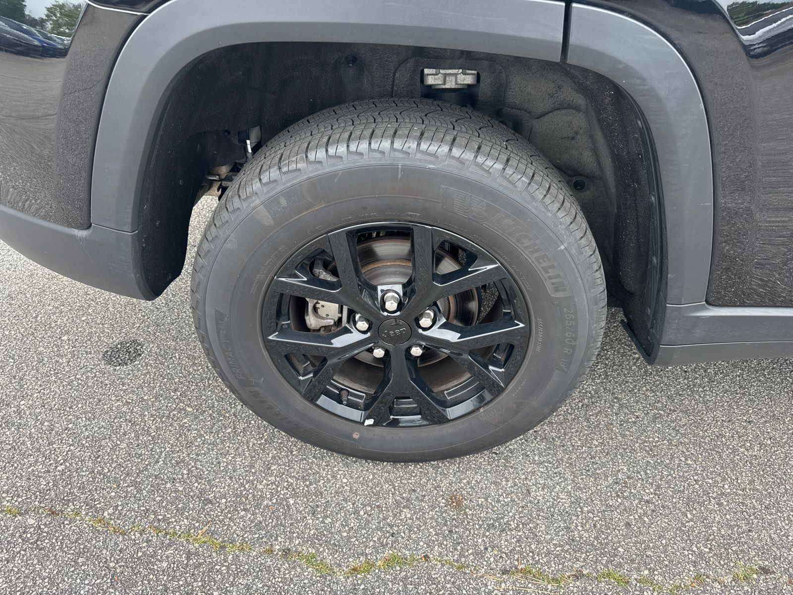 Used 2025 Black Jeep Altitude image 17