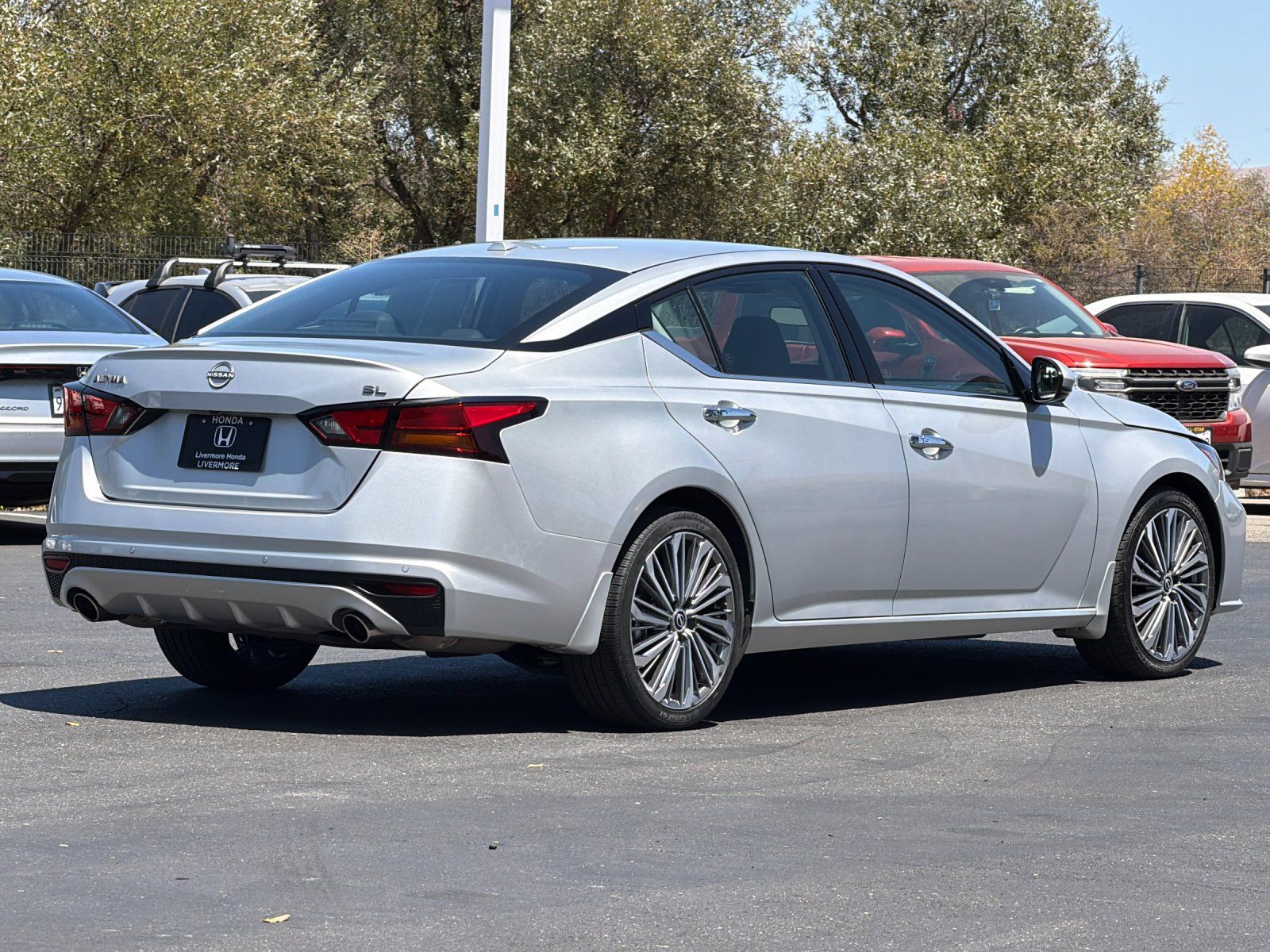 2024 Nissan Altima 2.5 SL — full photo 6 of 27