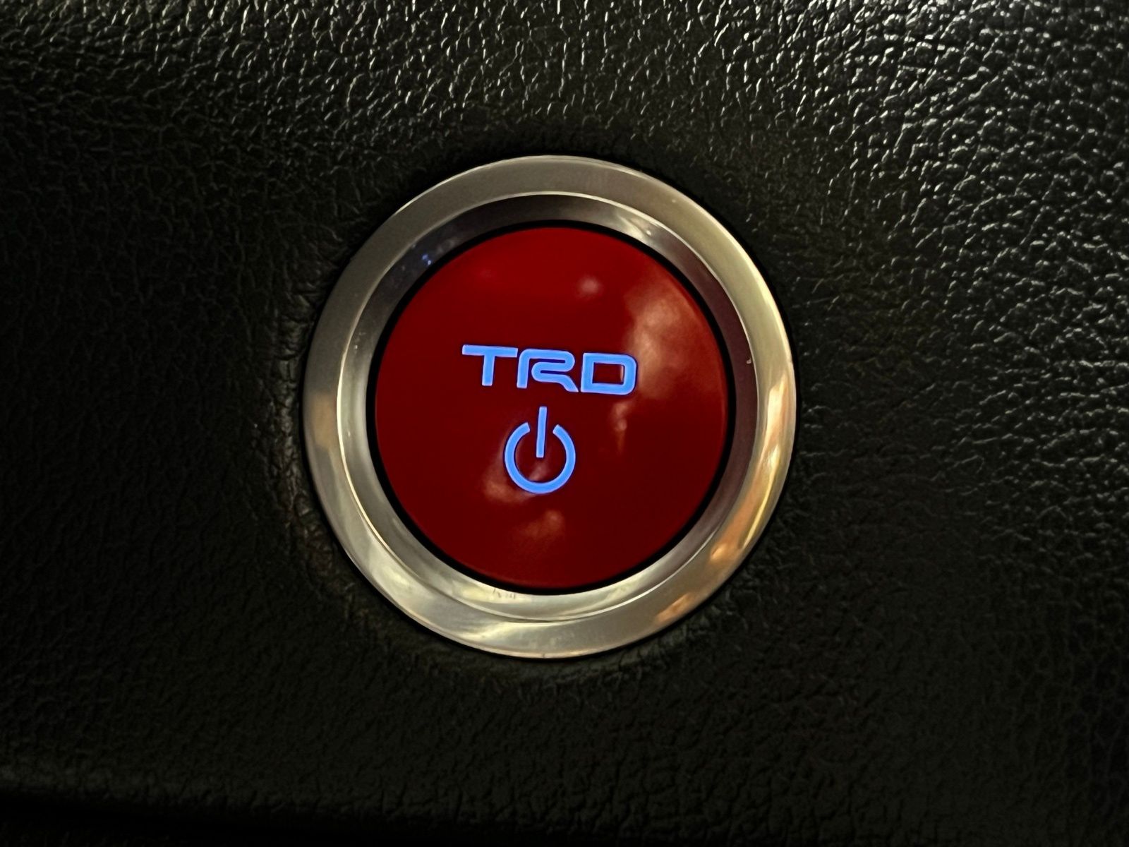 Thumbnail: 2022 Toyota Tundra - 24